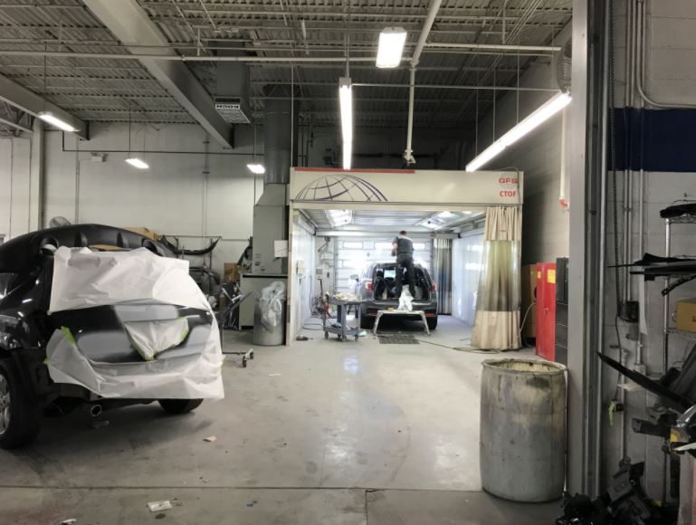 Hendrick Collision Center - Merriam gallery 5