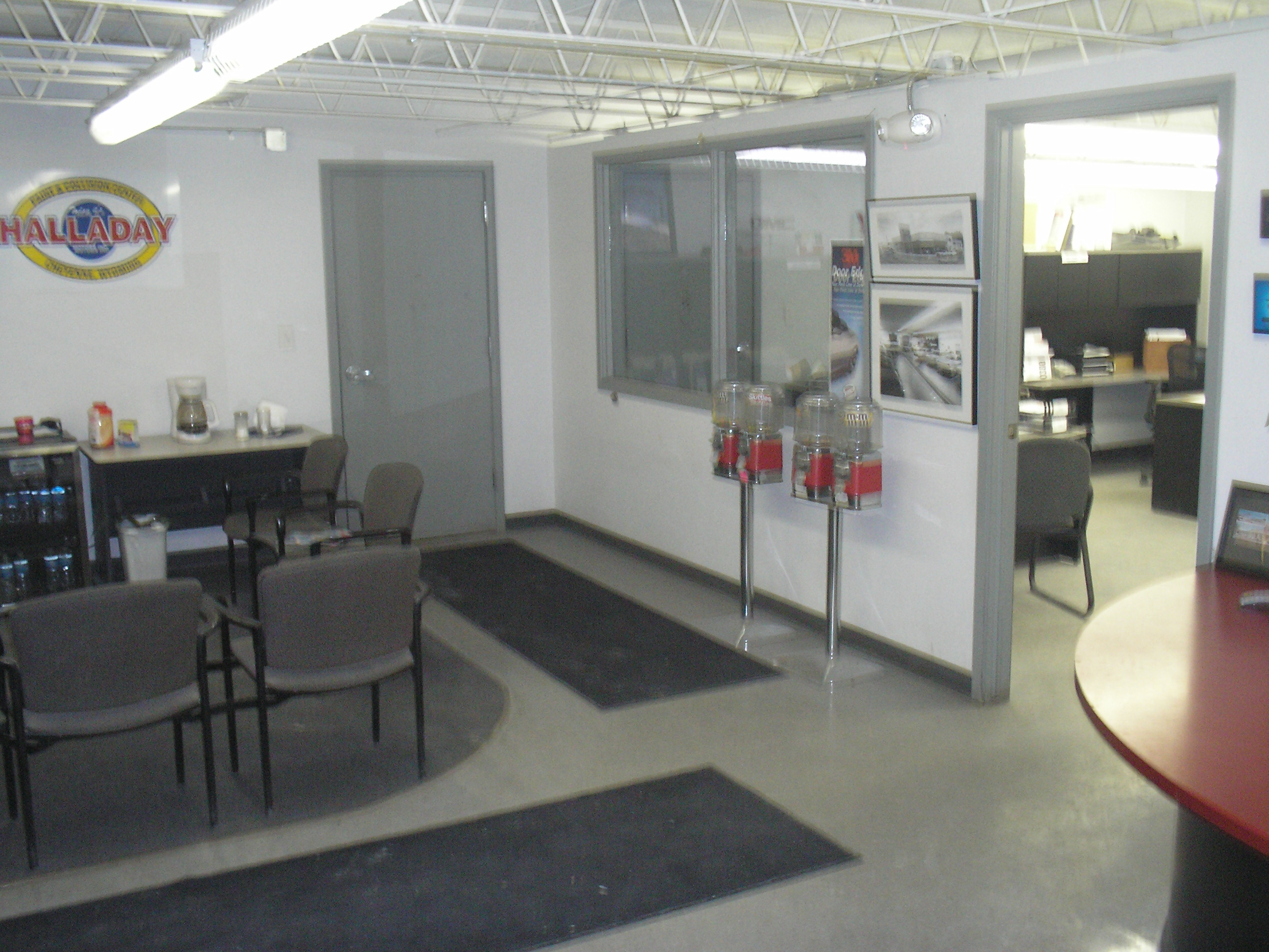 CARSTAR Halladay Collision Center gallery 1