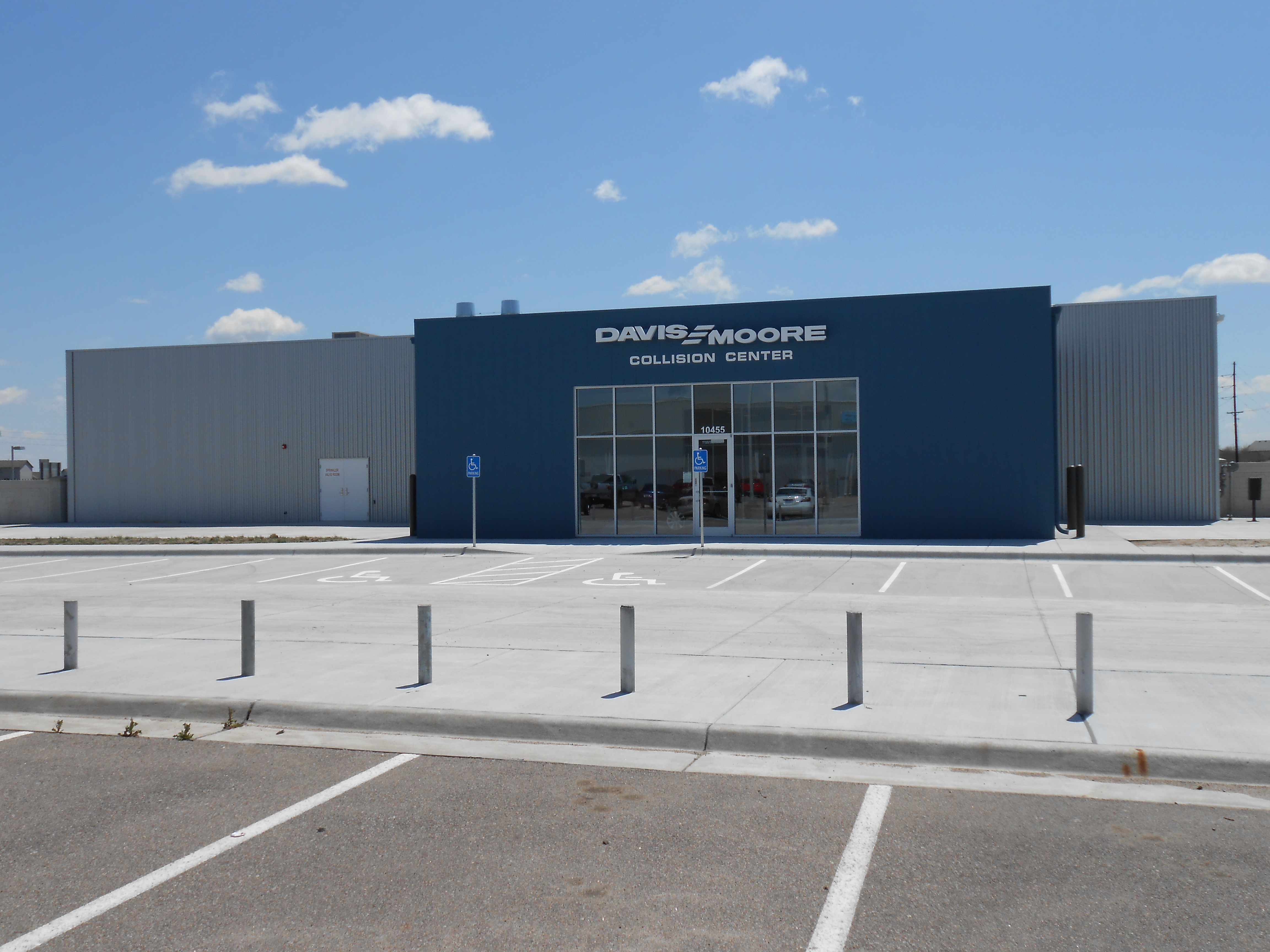 Davis-Moore Automotive, Inc. gallery 1