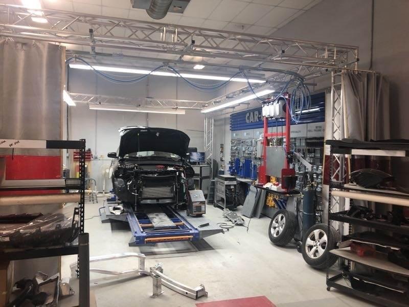 Drivers Village Collision Center gallery 3