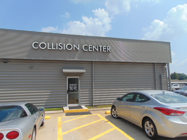 Bill Hood Collision Center gallery 4