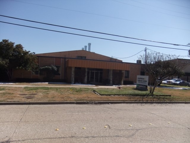 AutoNation Collision Center Addison gallery 5