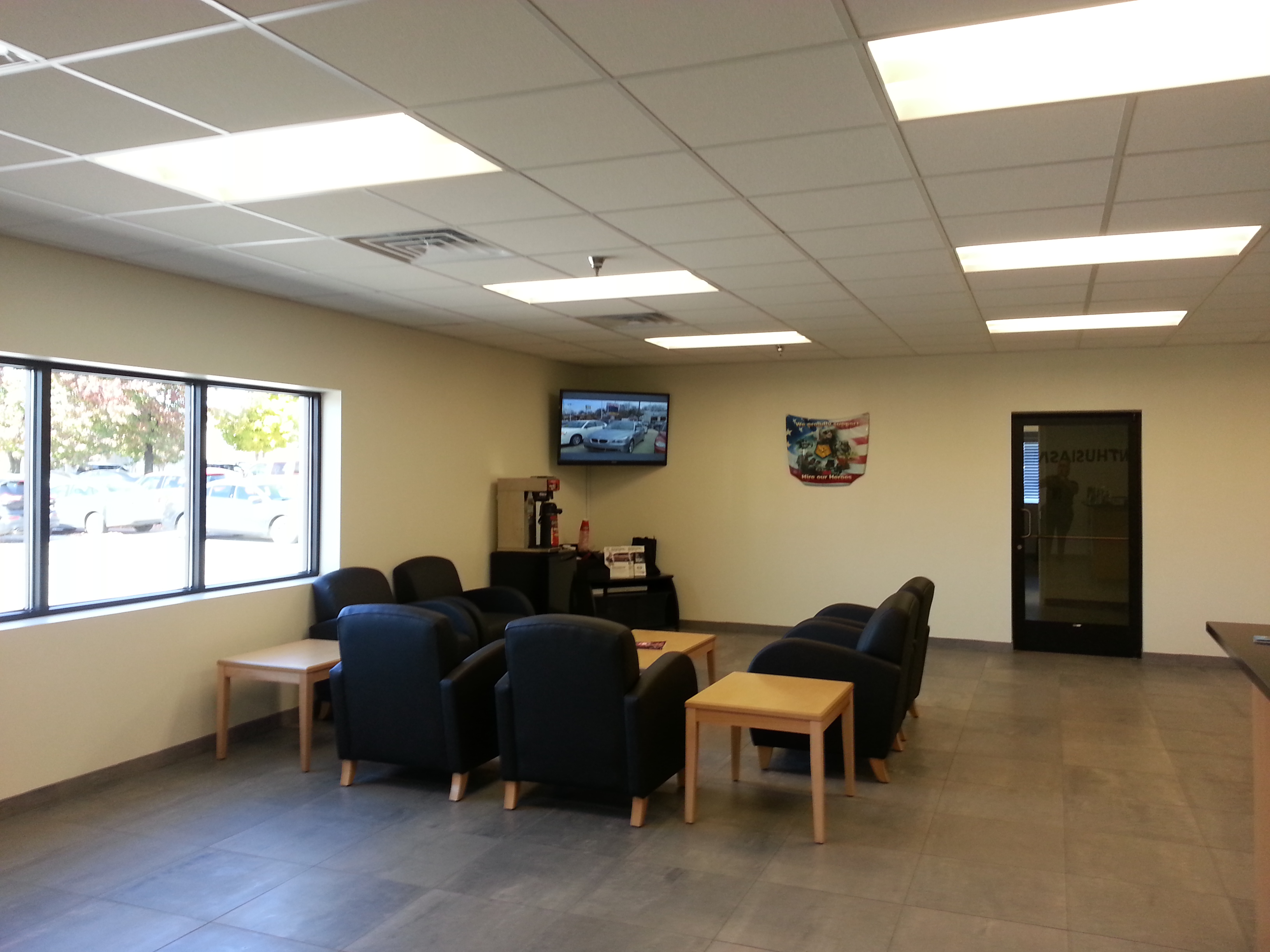 Ford Lincoln of Franklin Collision gallery 5