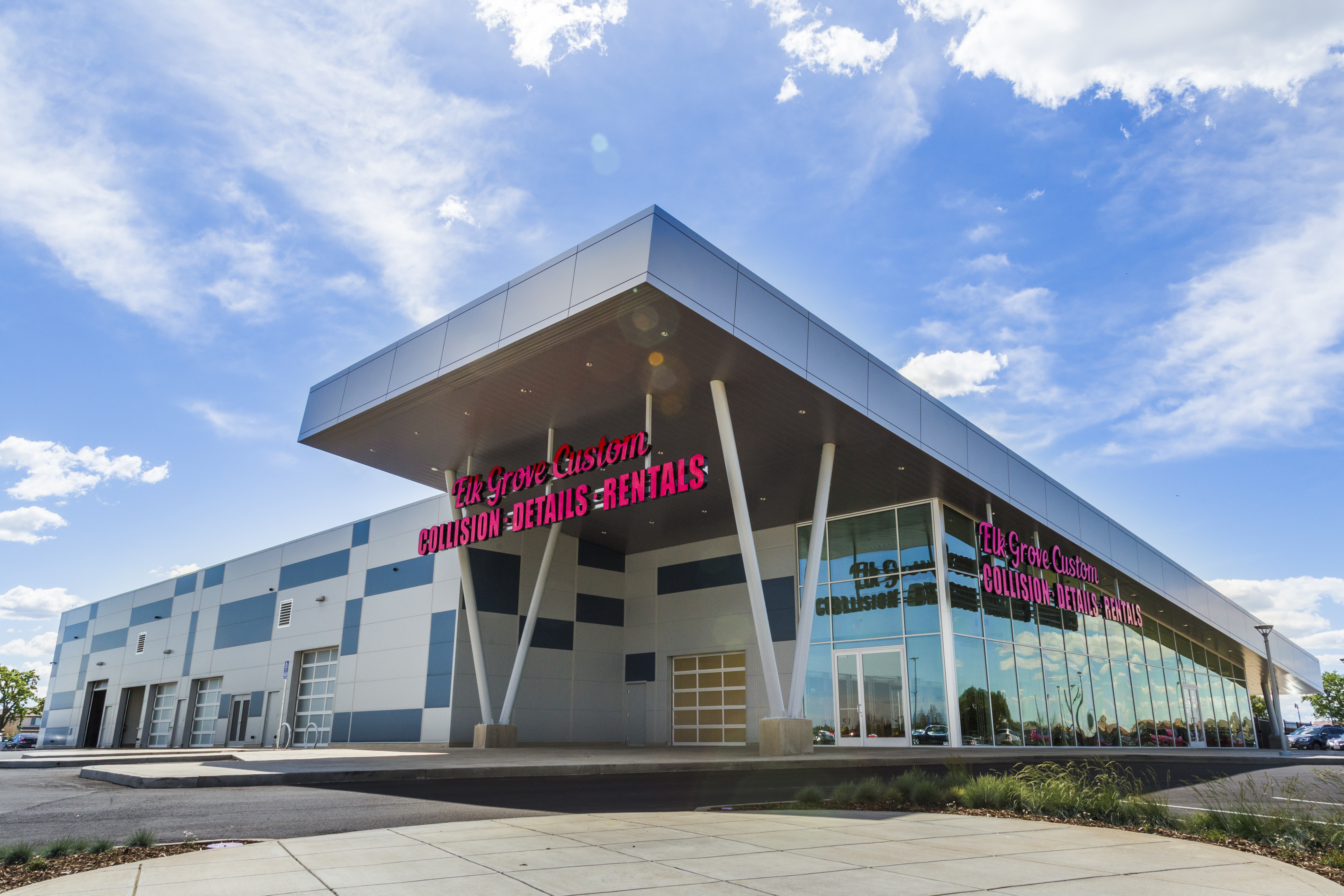 Elk Grove Custom Collision Detail Spa gallery 1