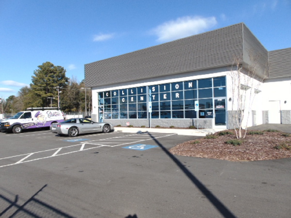 Gerber Collision & Glass - Fayetteville-Raeford Rd gallery 1