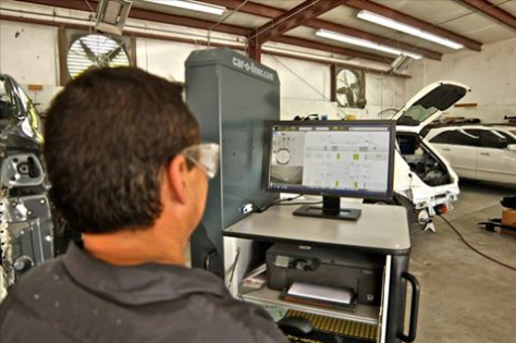 Hanania Collision Center gallery 4