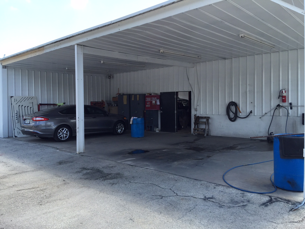 Martin's Collision Center gallery 4