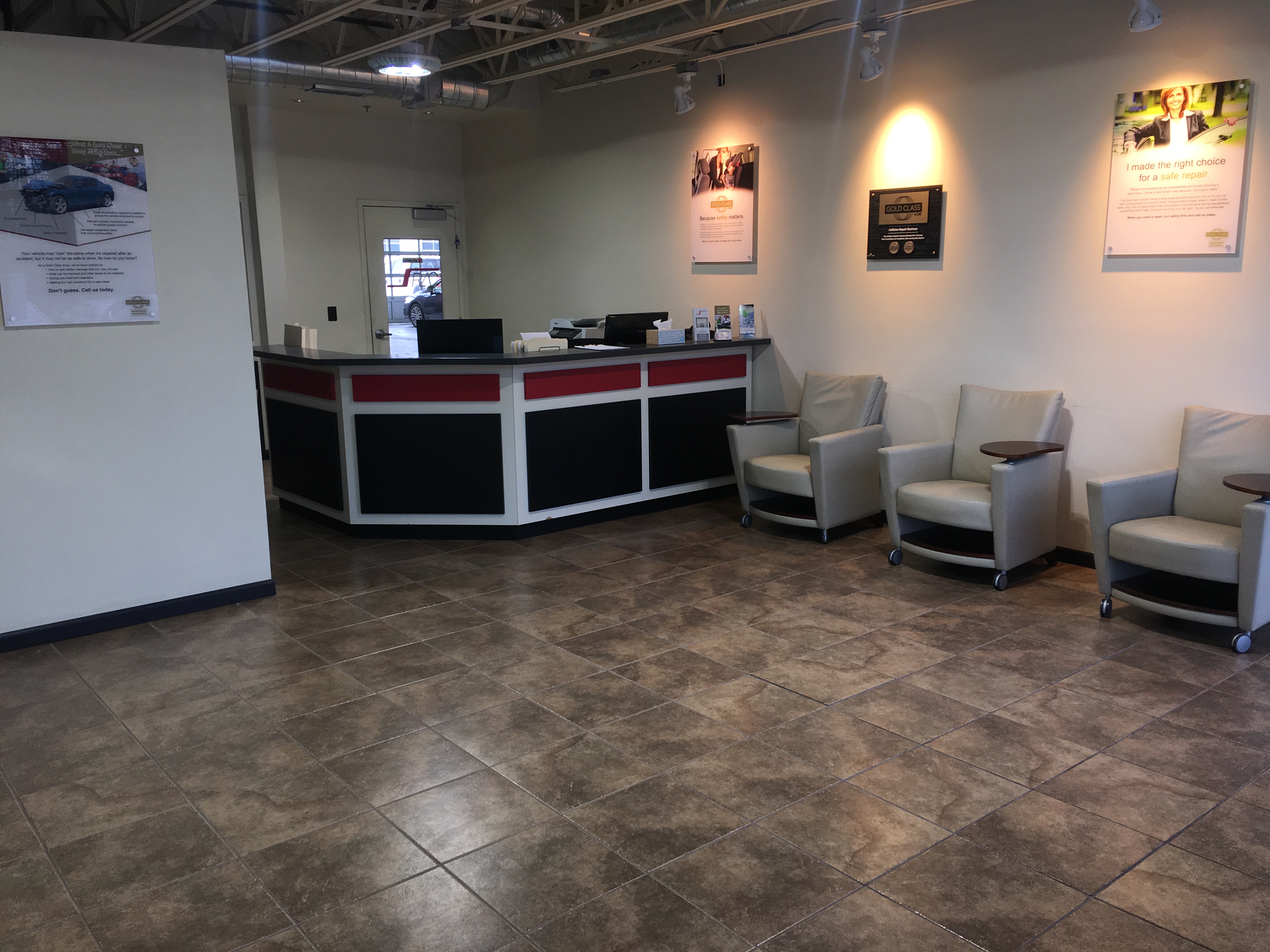 South Riding Auto Collision gallery 2
