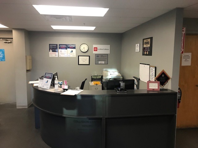 AutoNation Collision Center Mall of Georgia gallery 2