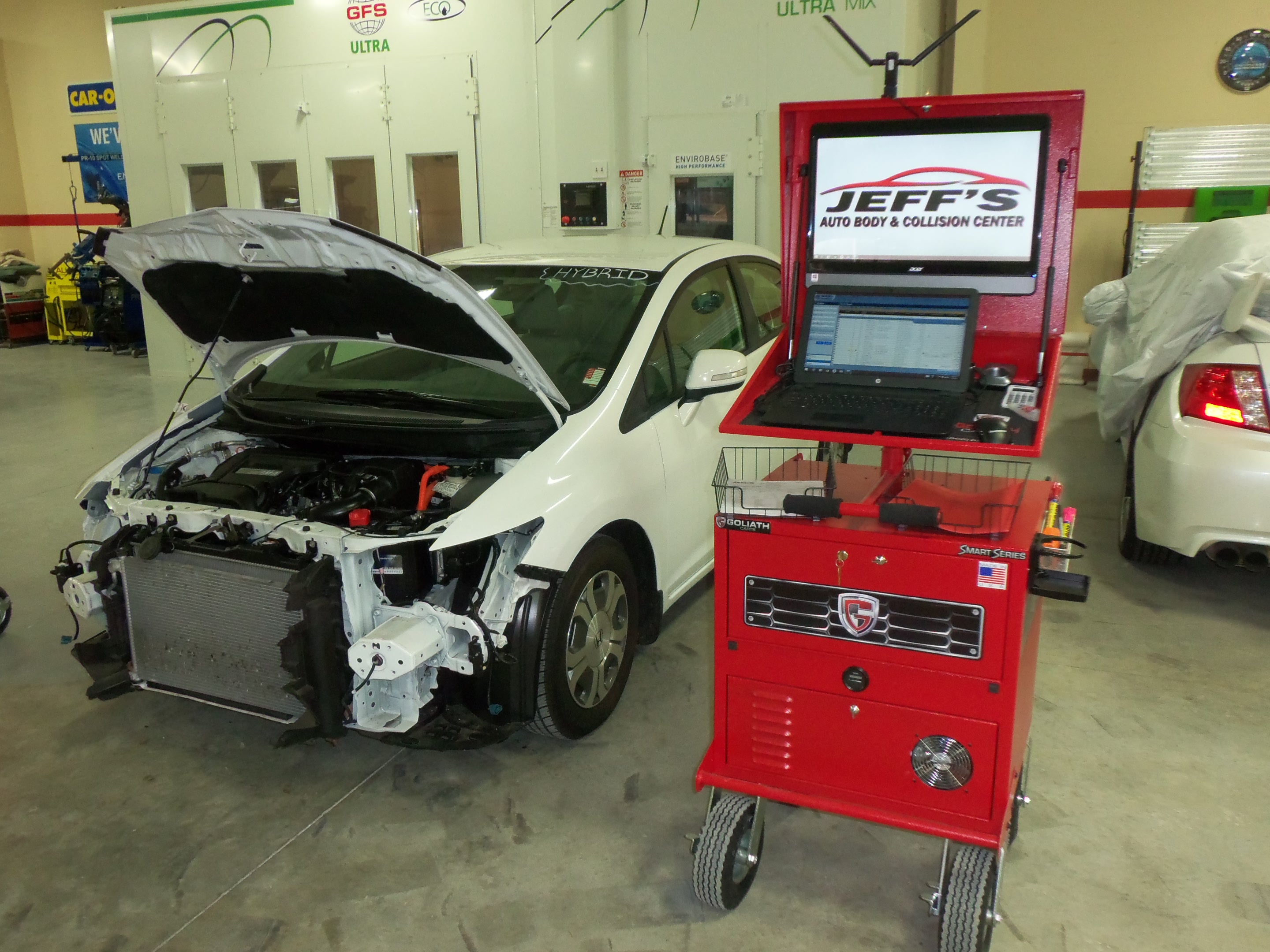 Jeff's Auto Body gallery 4