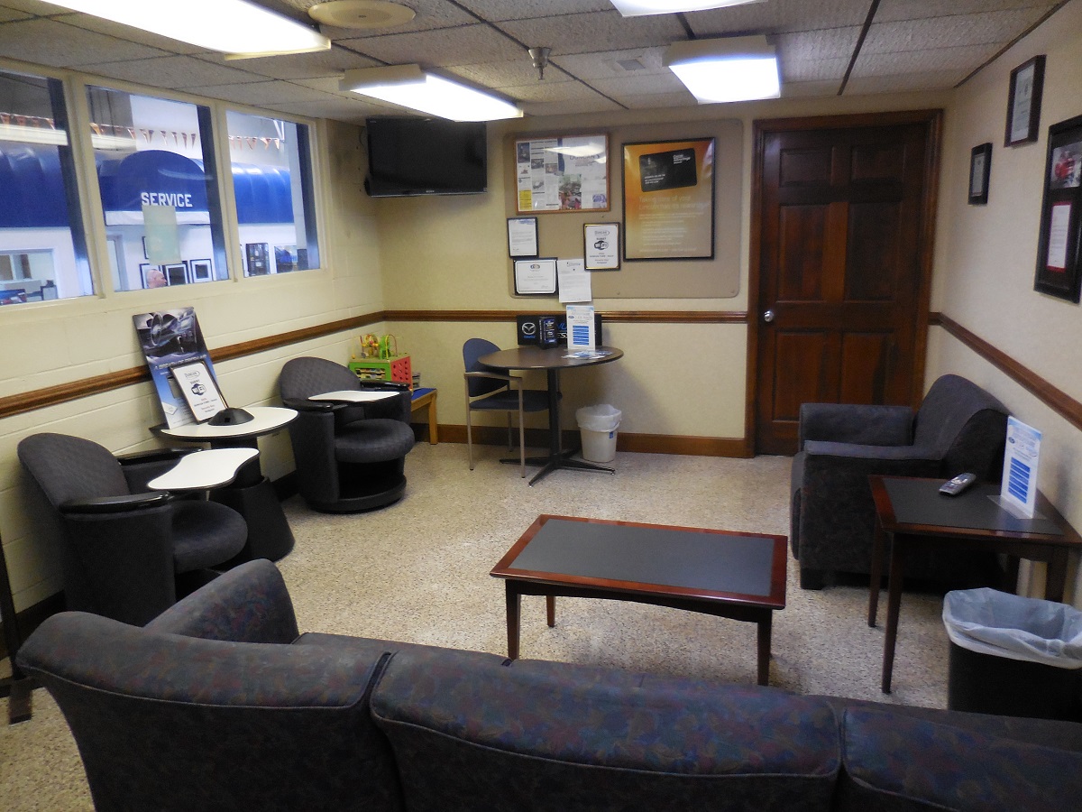 Duncan Collision Center gallery 4