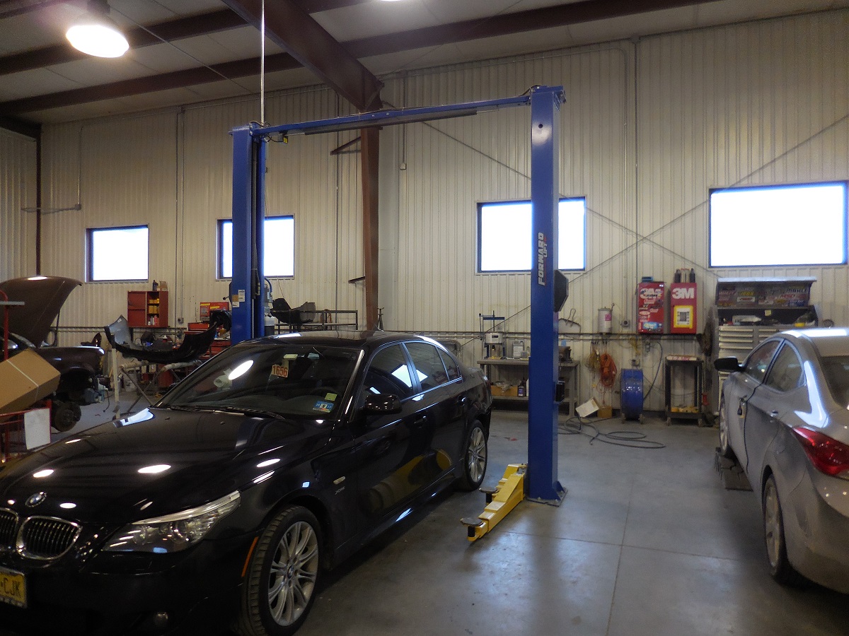 Duncan Collision Center gallery 7
