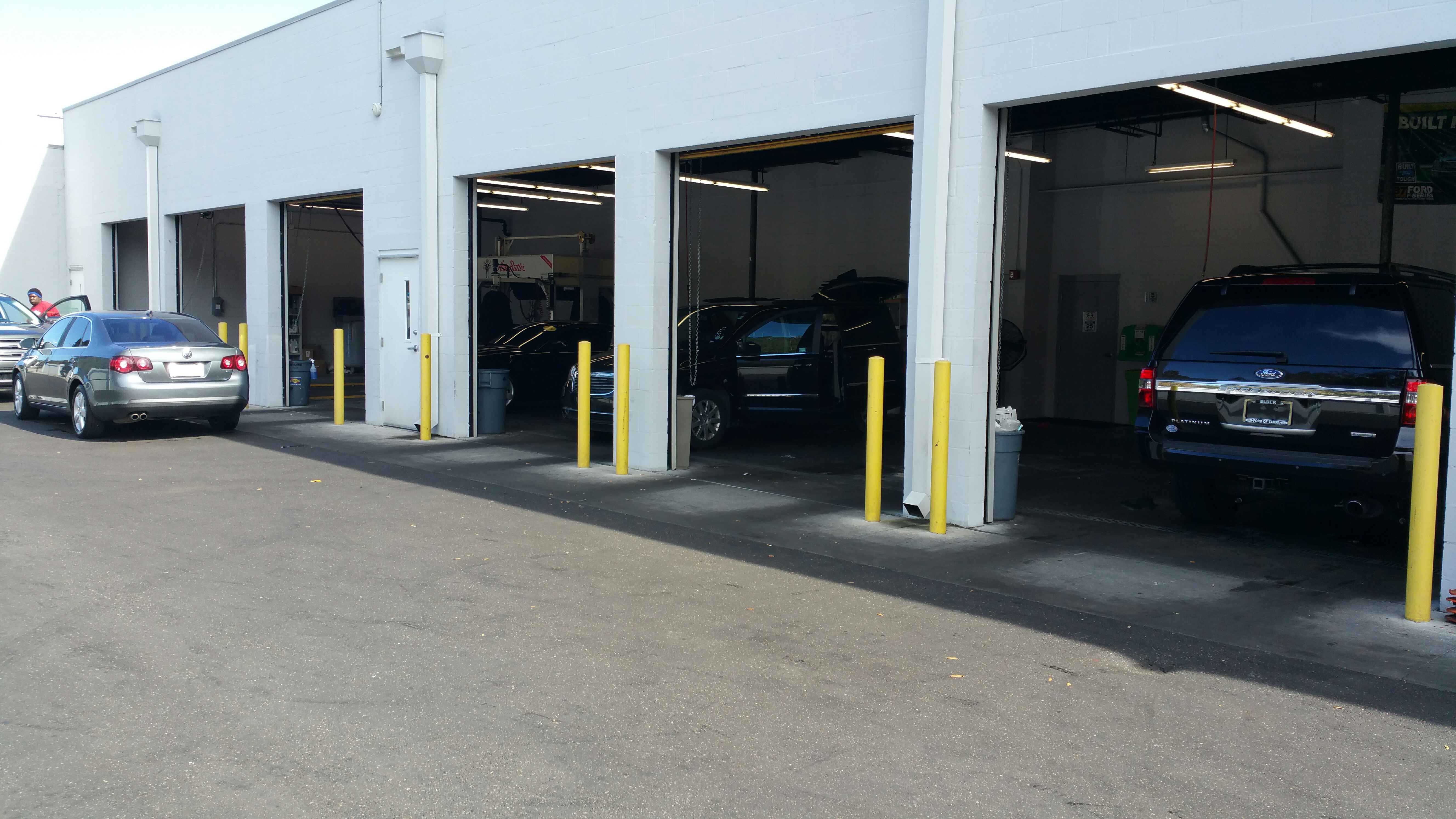 Elder Ford Collision Center gallery 2