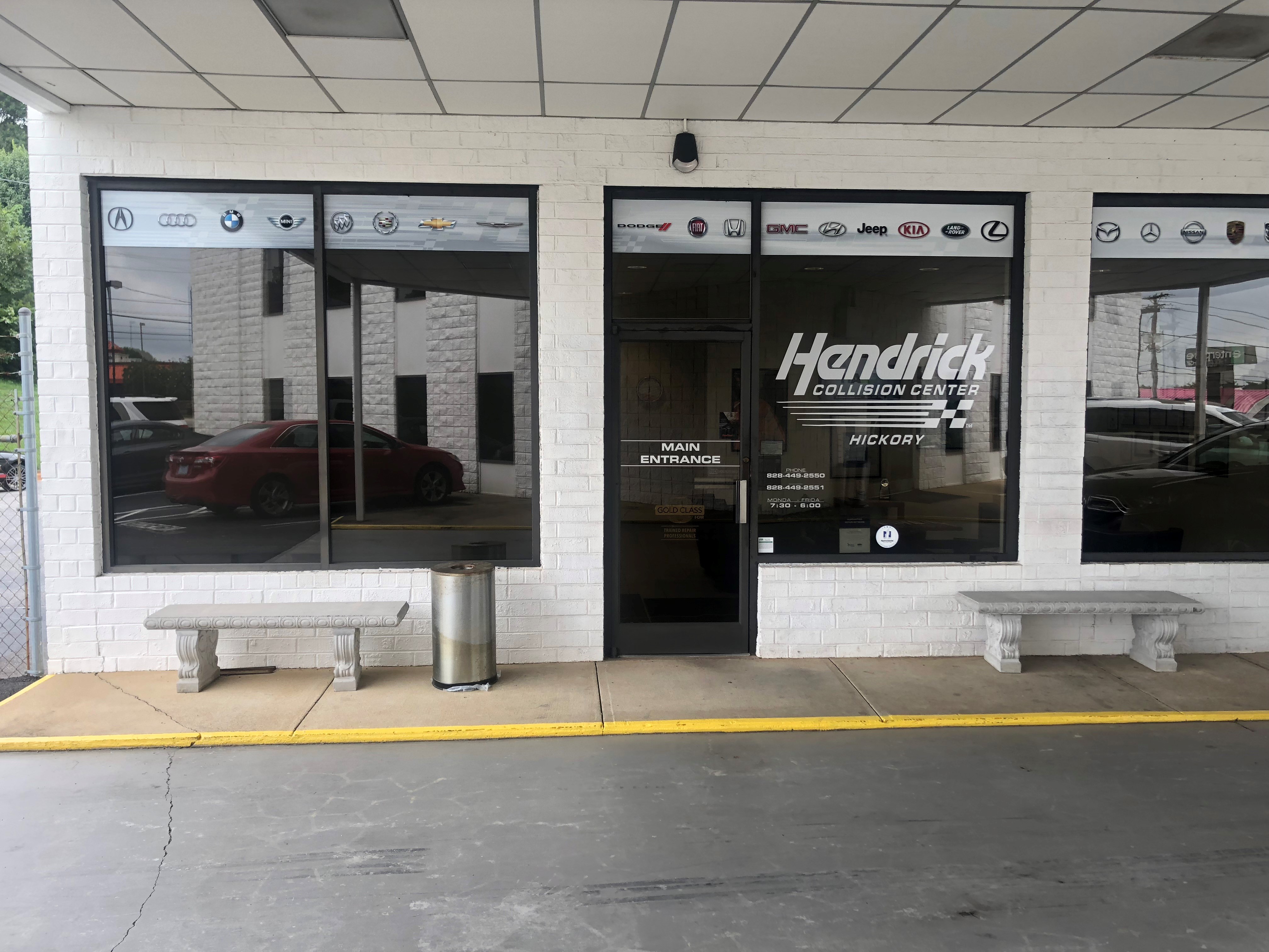 Hendrick Collision Center Hickory gallery 4
