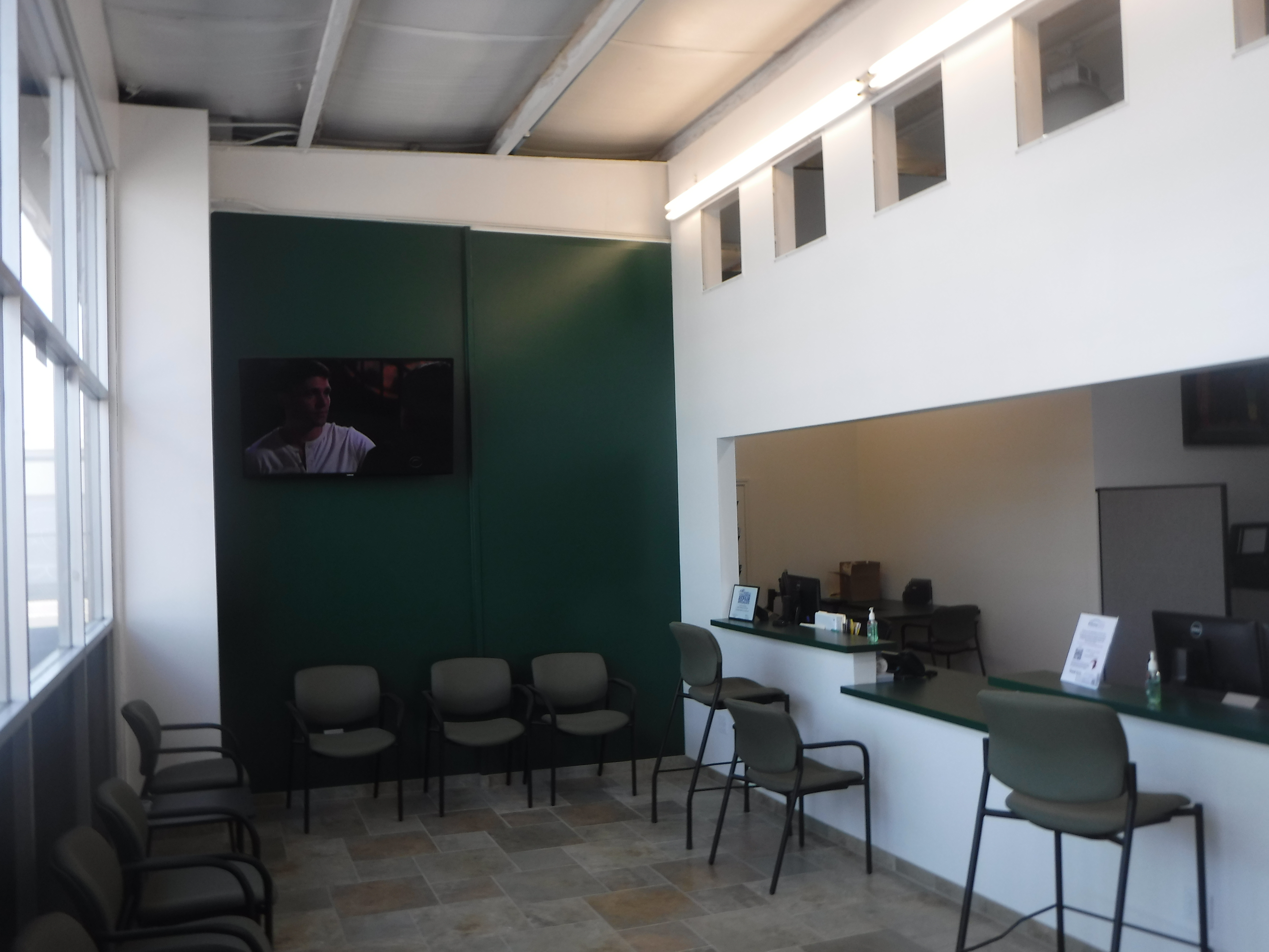 Body Shop  Express gallery 2