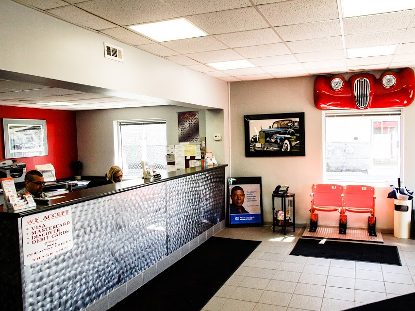 Auto Collision & Glass - Amherst gallery 2