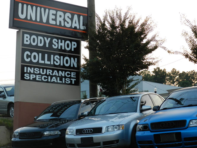 CARSTAR Universal Body Shop and Collision gallery 4