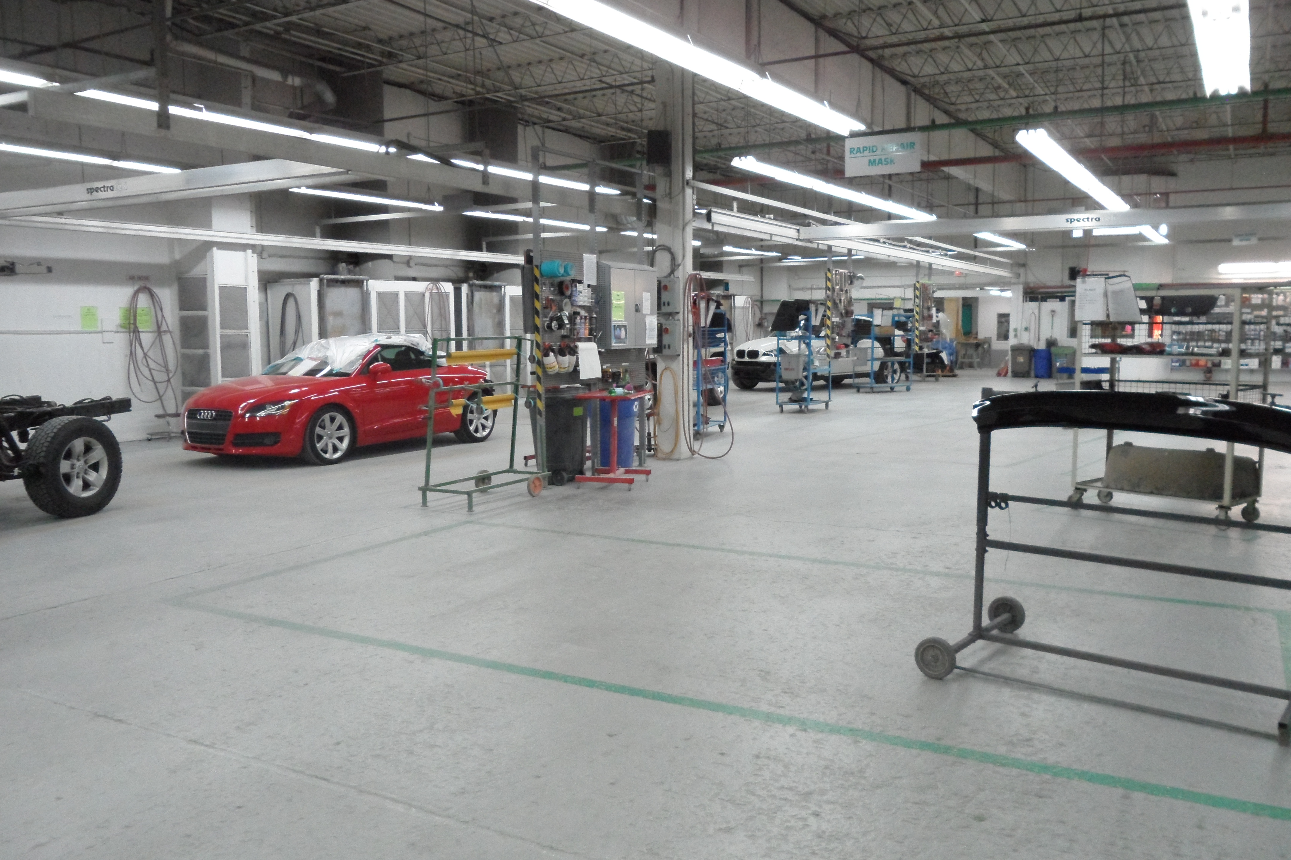 Boyd Autobody & Glass - 42 Avenue gallery 5
