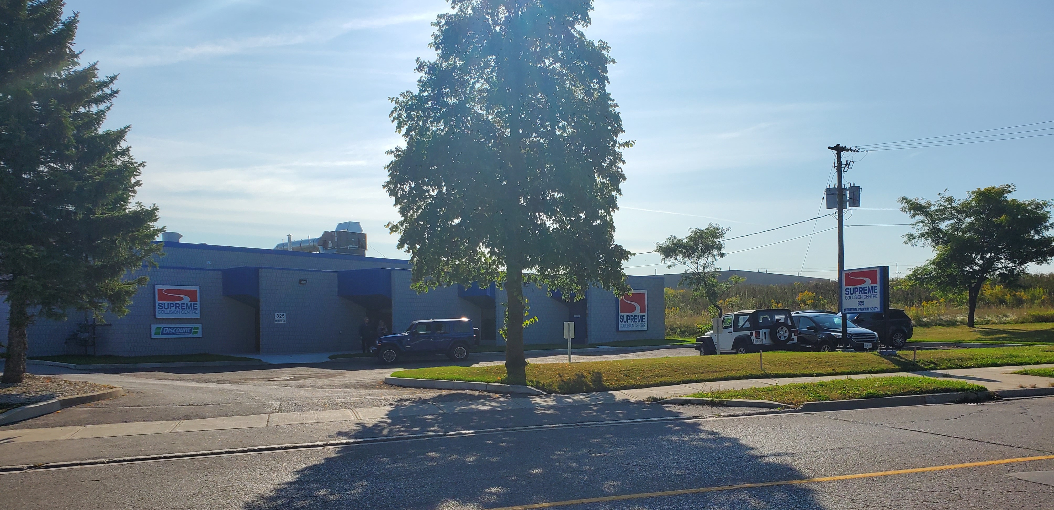 Supreme Collision Centre Aurora gallery 1