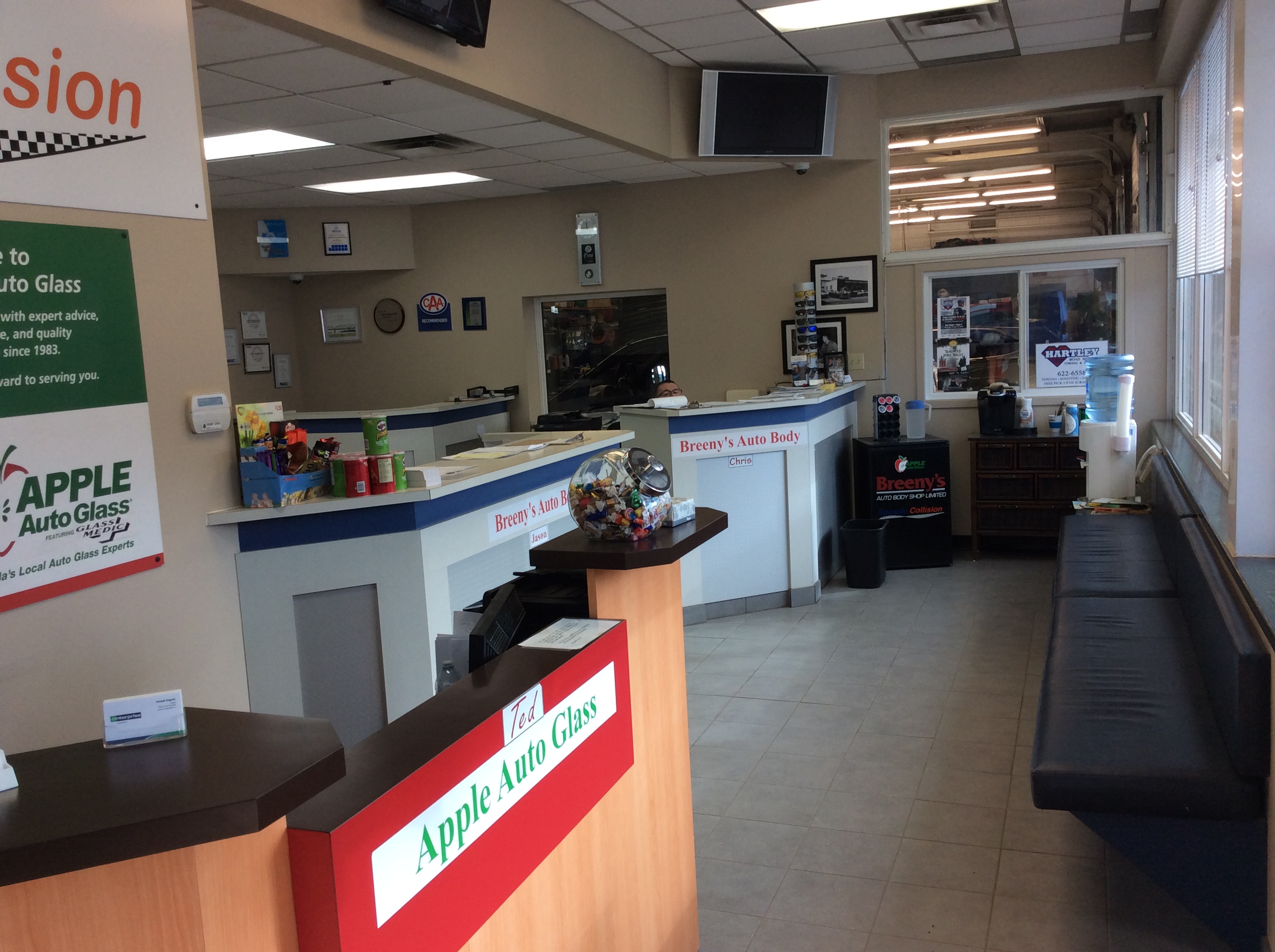 Breeny's Auto Body Shop Ltd gallery 2