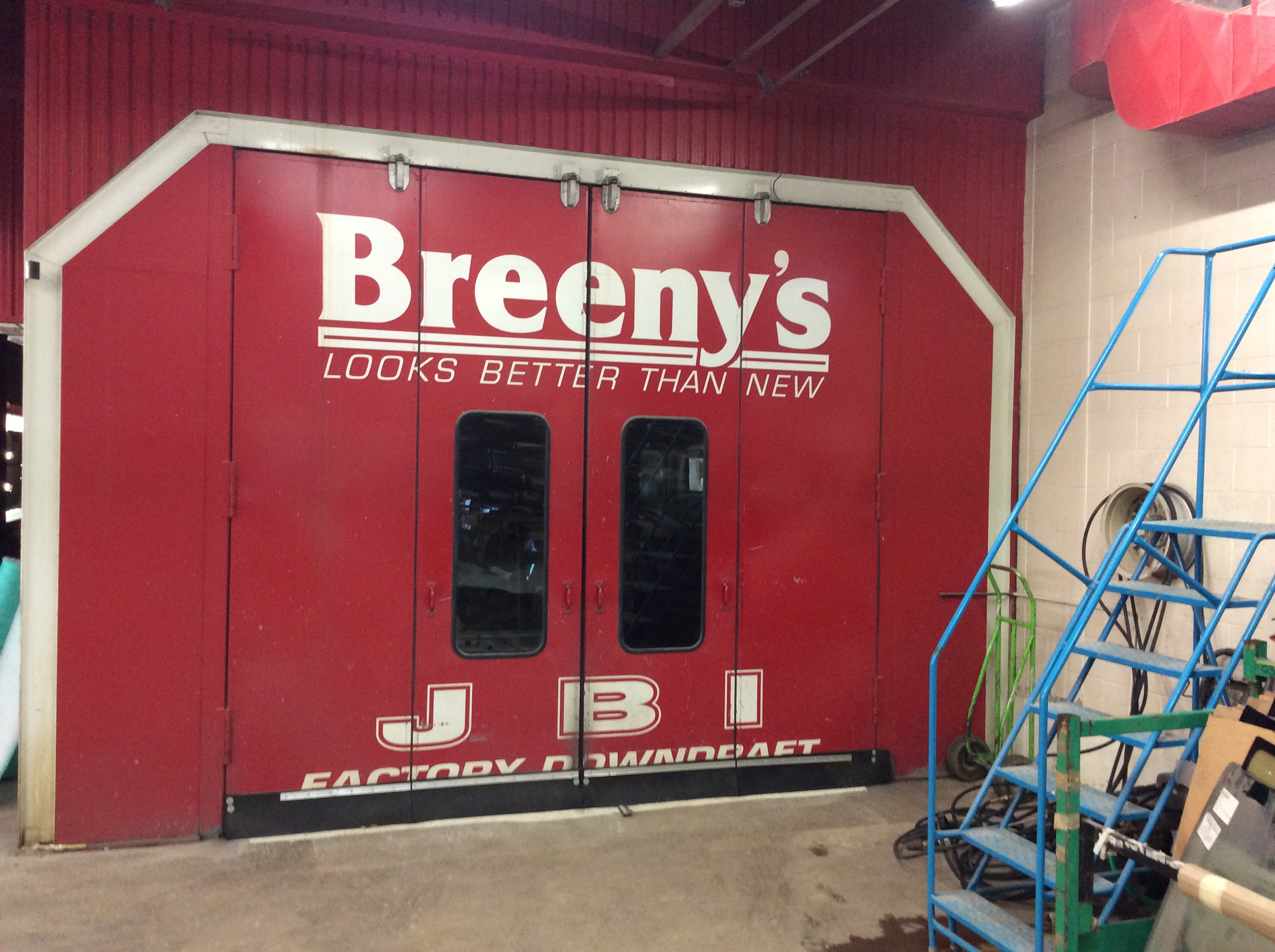 Breeny's Auto Body Shop Ltd gallery 5