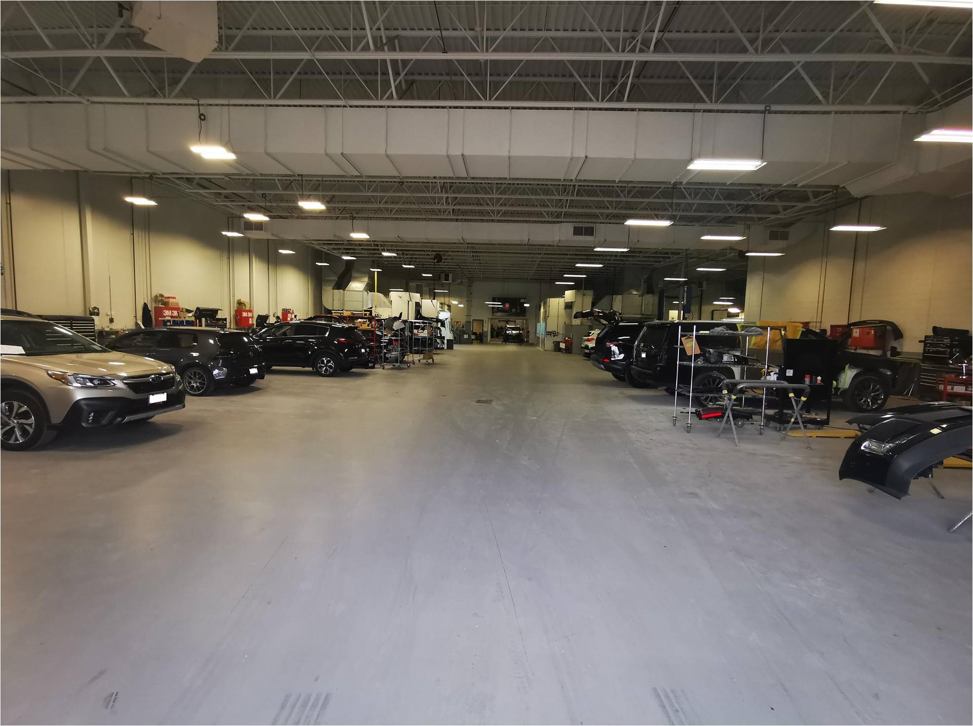 AWIN Advanced Auto Body Centre gallery 3