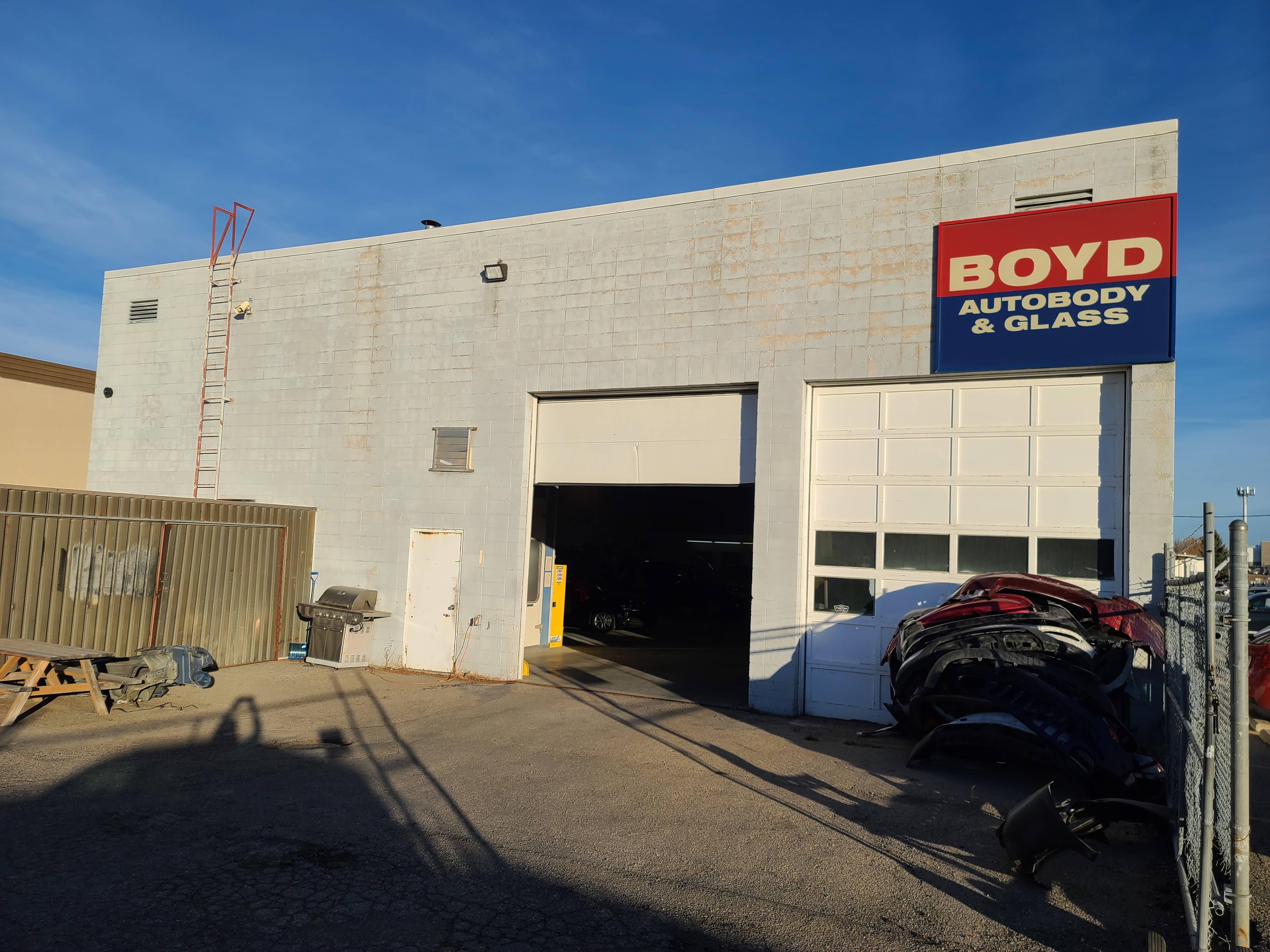 Boyd Autobody & Glass - Calgary / Edmonton Trail gallery 3