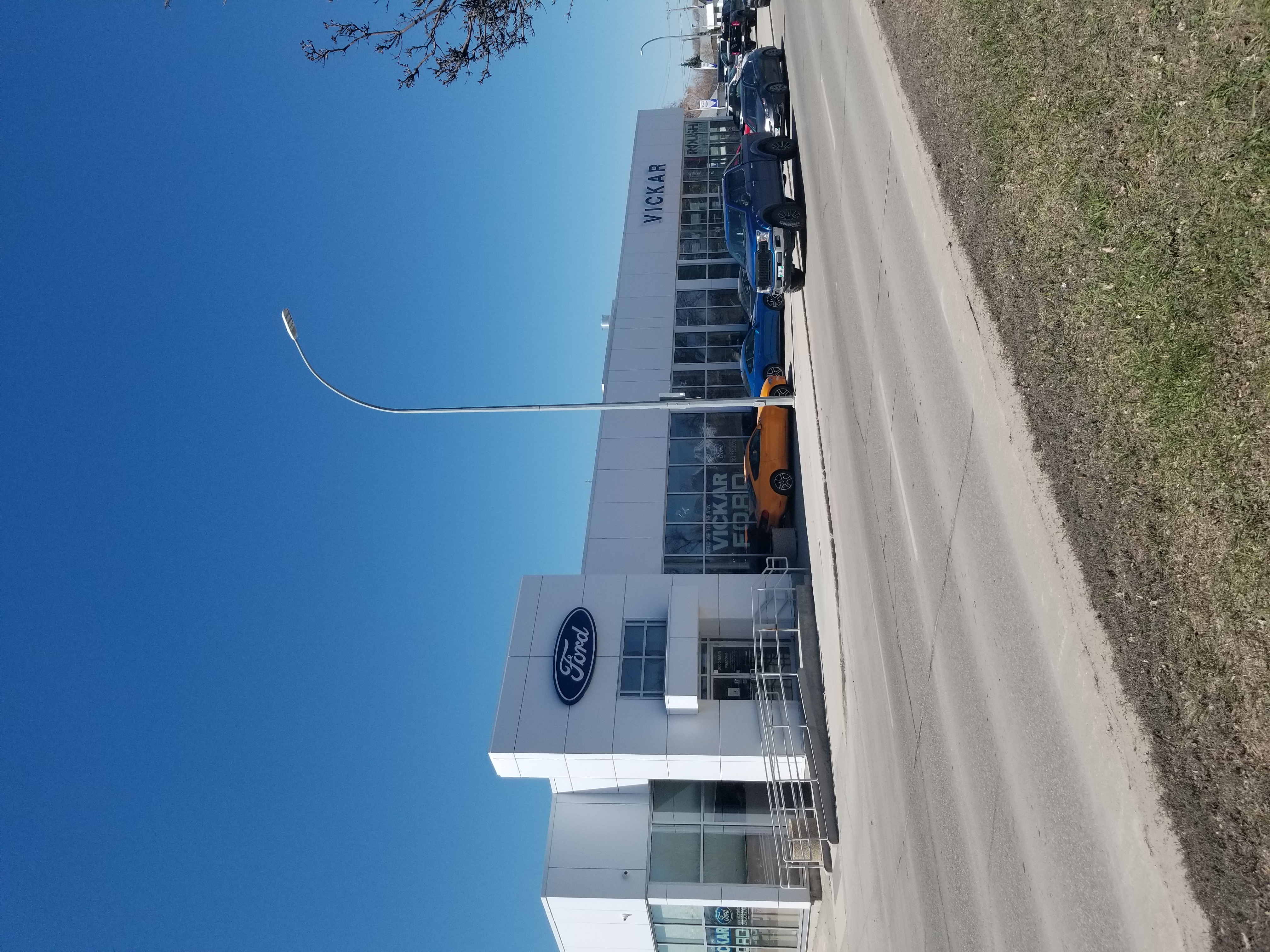 Vickar Ford Auto Body gallery 1