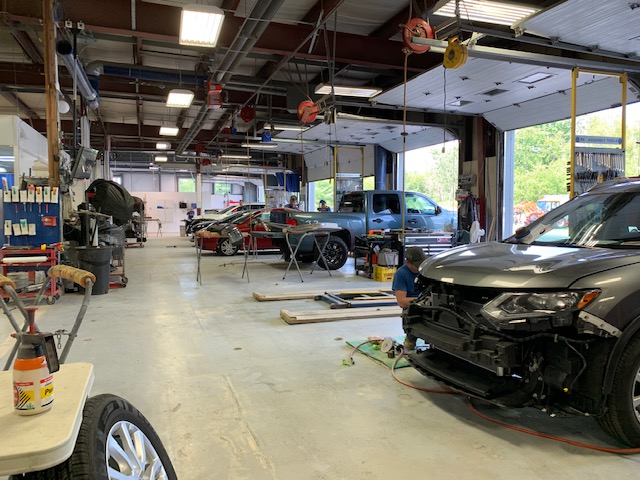 CSN - Danas Collision Center gallery 5