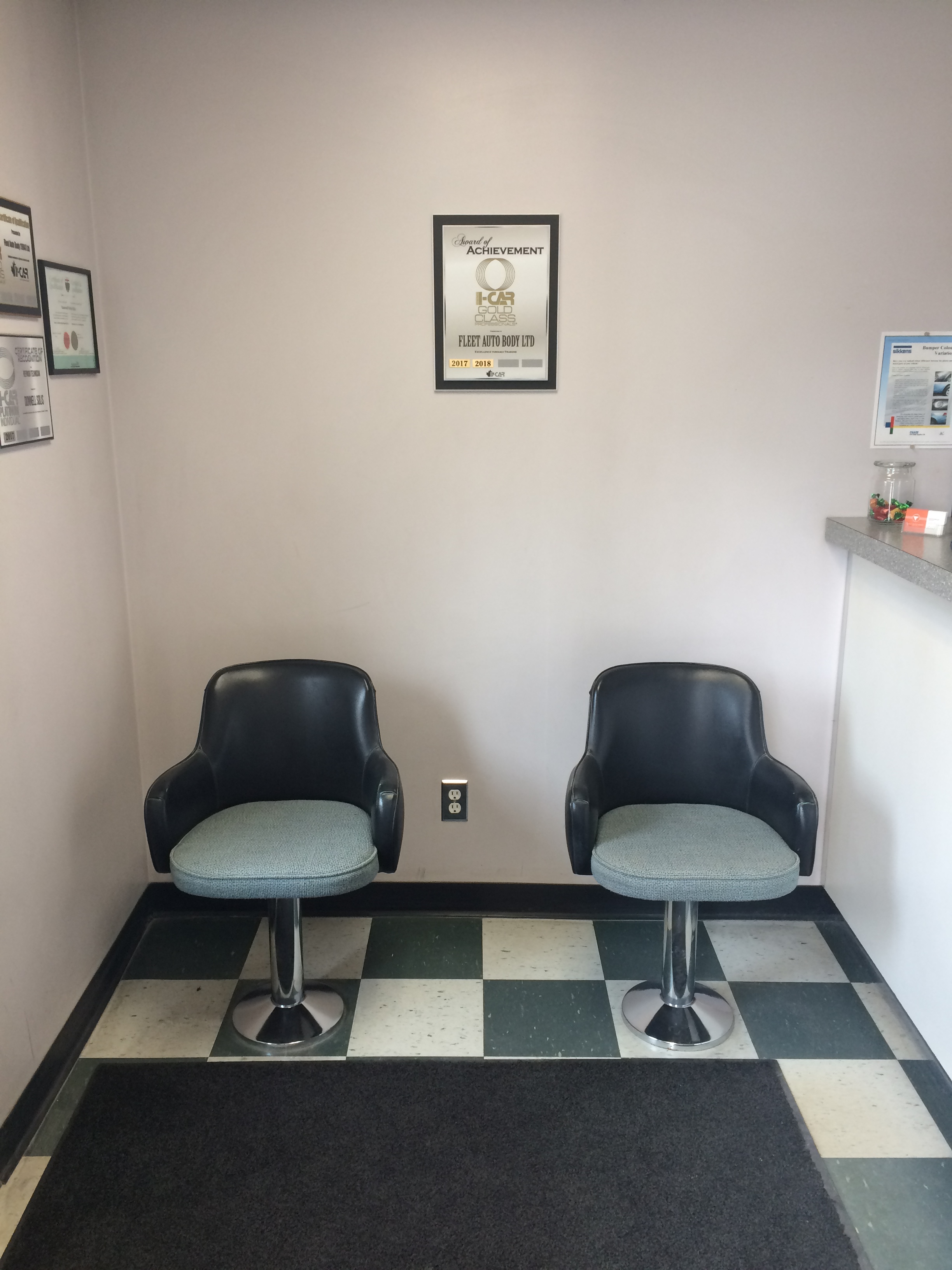 Fleet Auto Body 1984 Ltd gallery 3