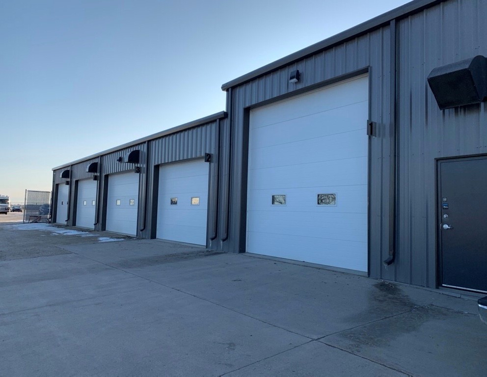 Moonlite Auto Body Ltd gallery 7