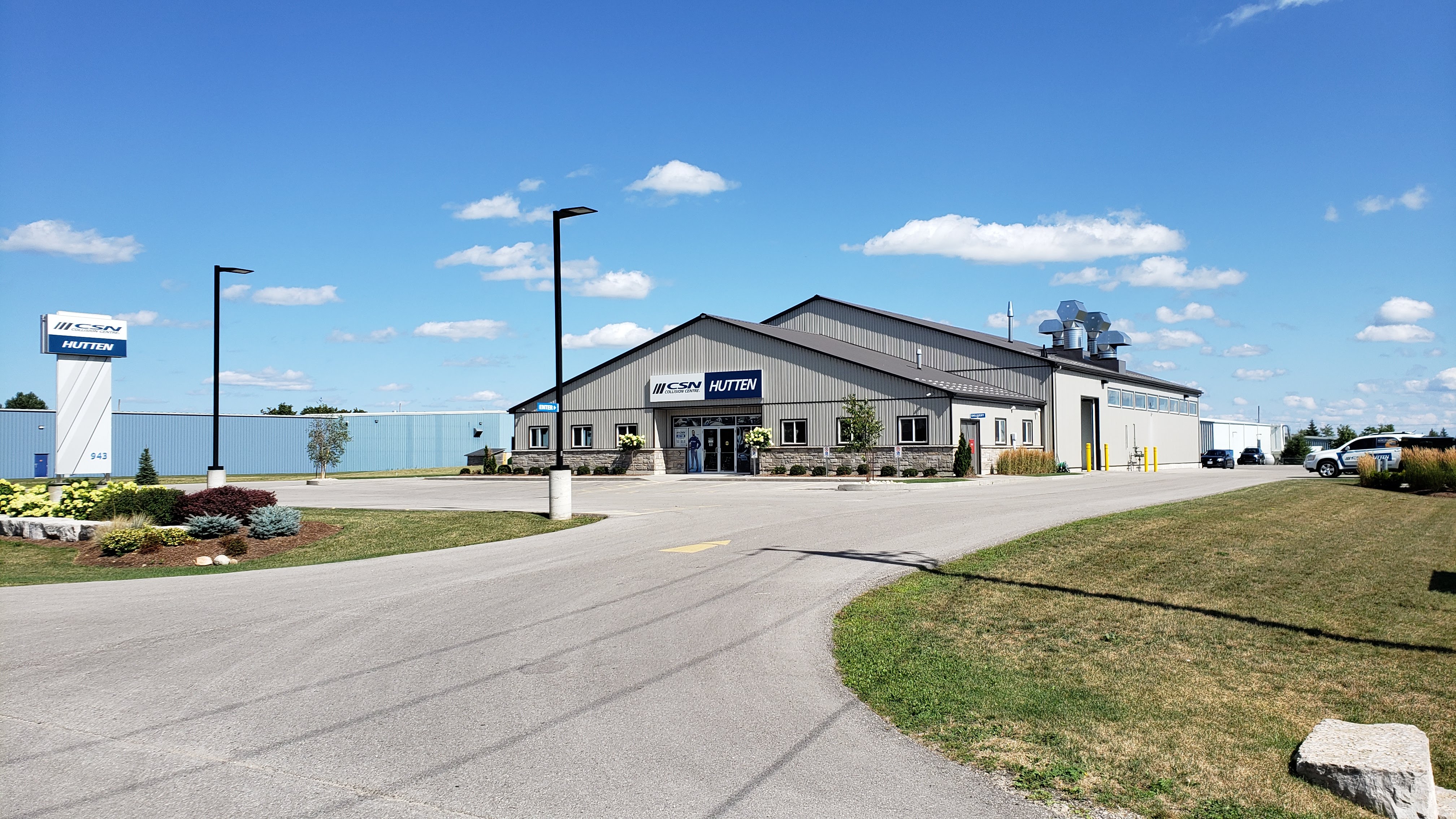 CSN Hutten Collision Centre Inc gallery 1