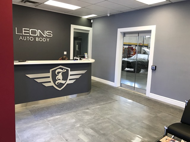Leons Auto Body - North York gallery 2