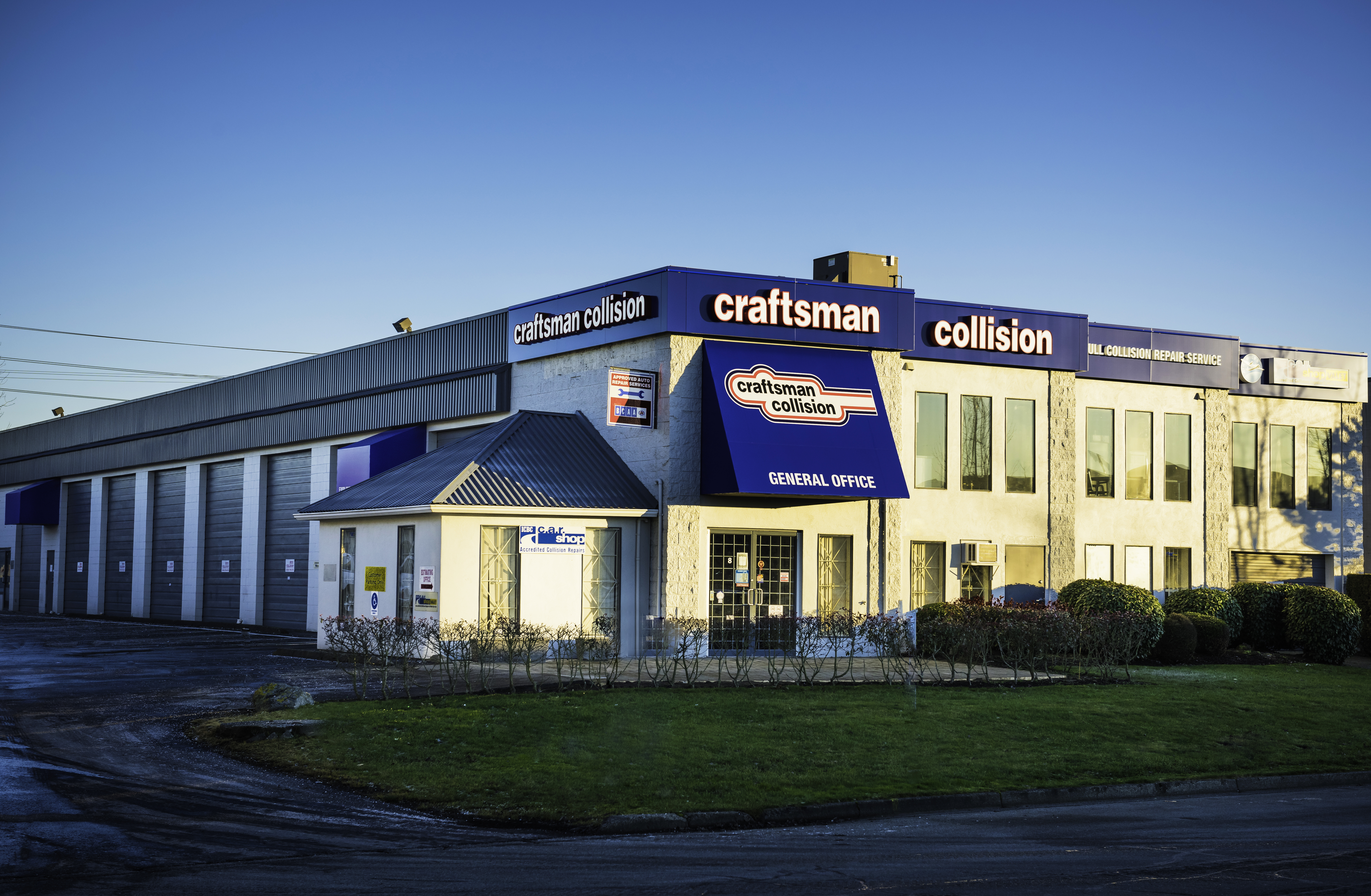 Craftsman Collision Surrey (Landmark Way) gallery 1