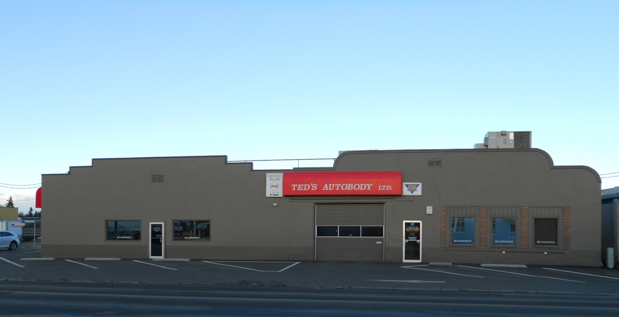 Ted's Autobody gallery 1