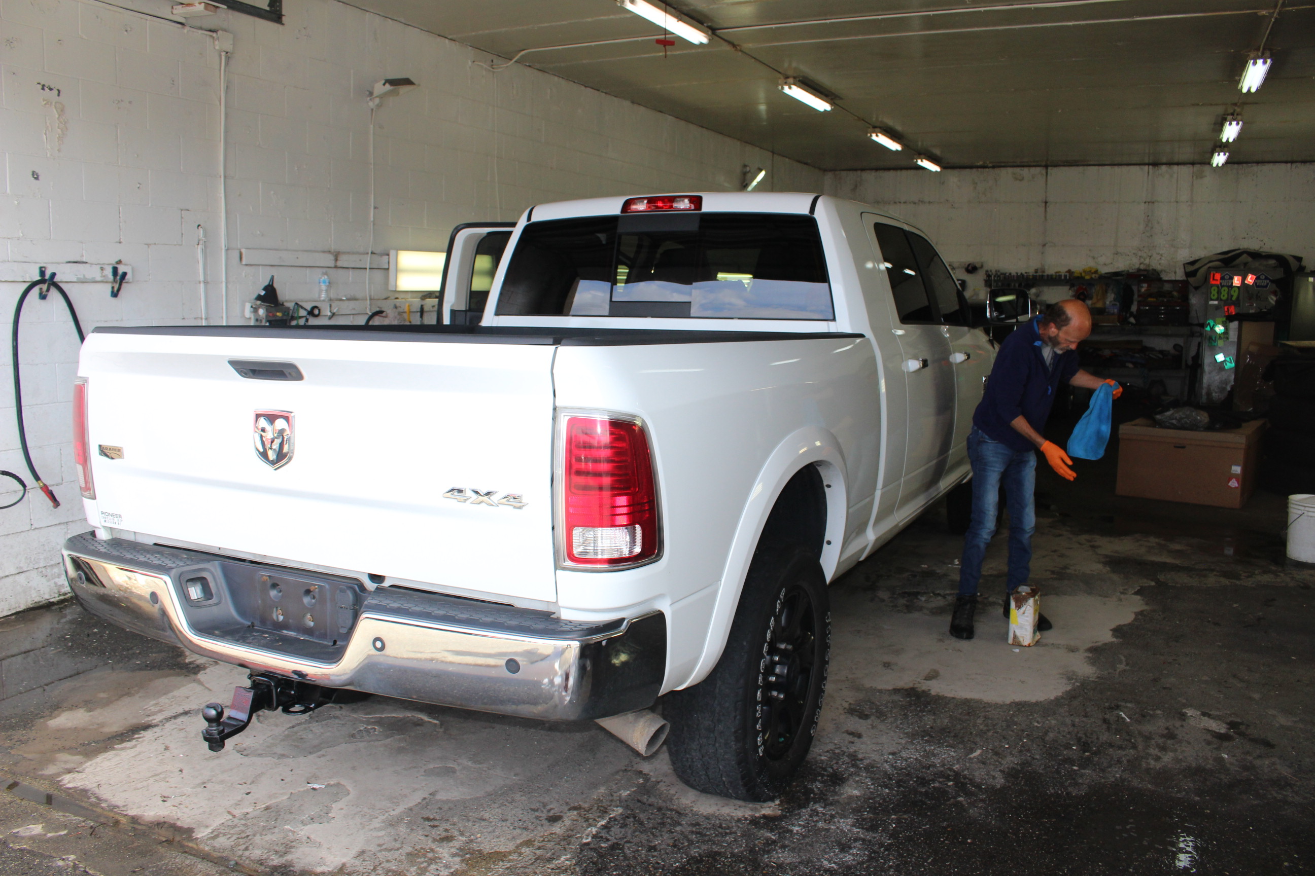 CARSTAR Mission (Pioneer Garage Limited) gallery 4
