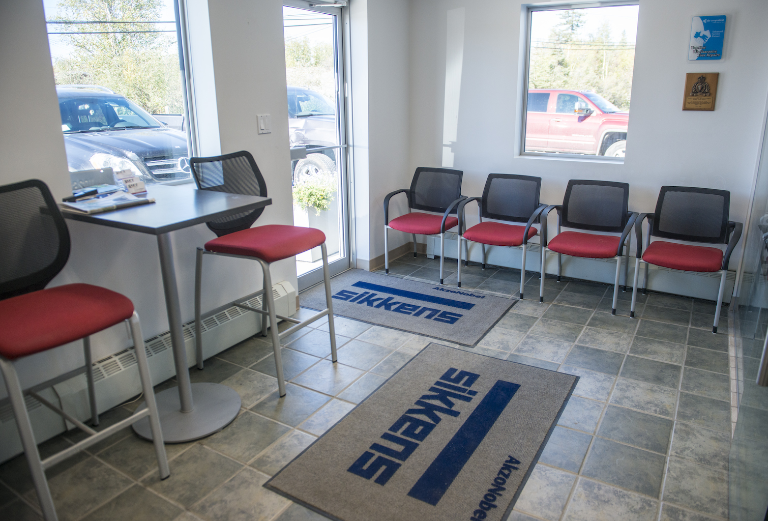 Hak's Auto Body Ltd. gallery 2