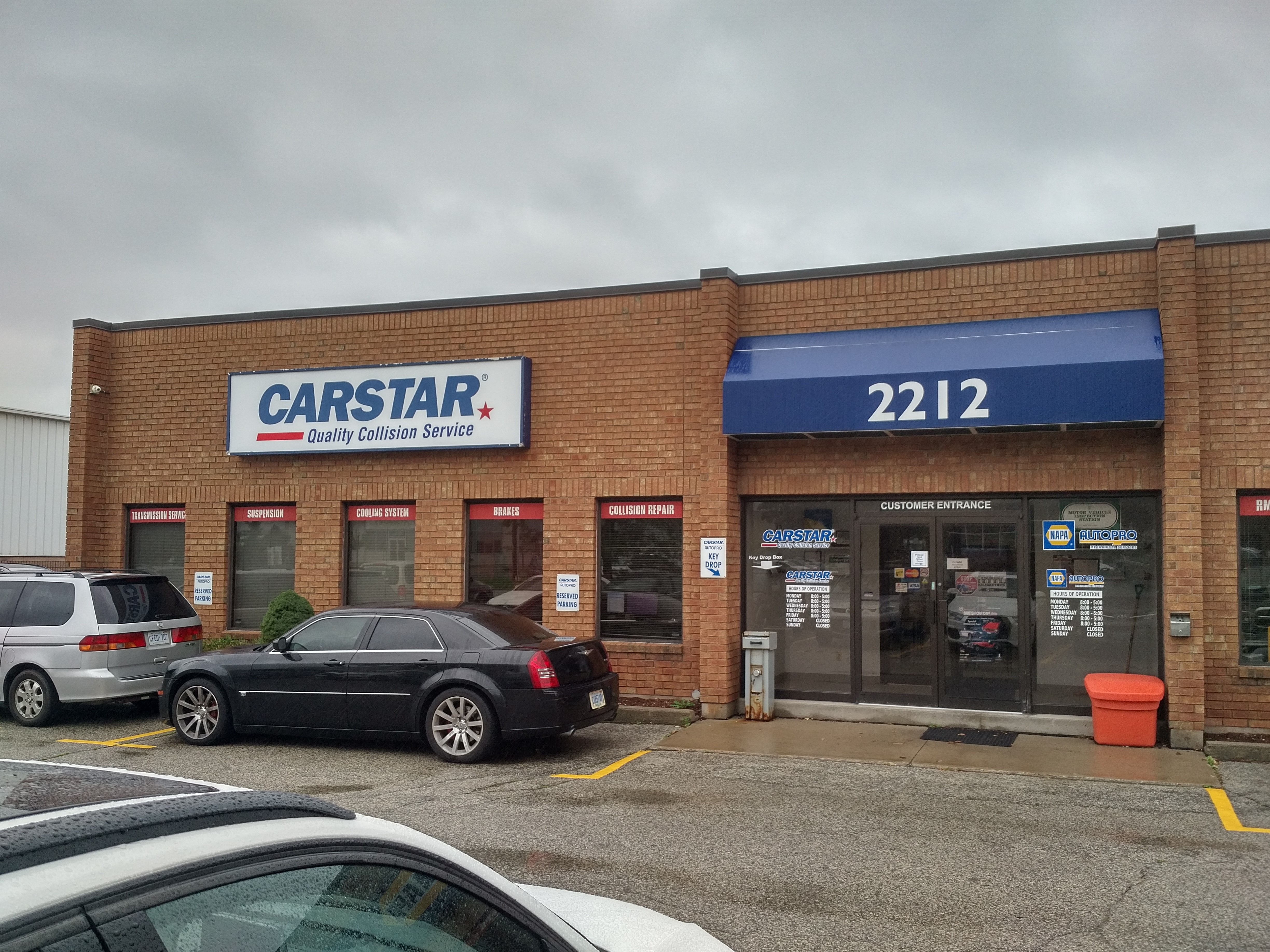 CARSTAR Oakville West gallery 1