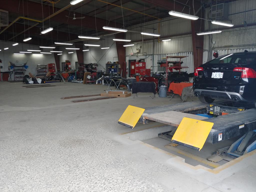 CARSTAR Ottawa South Centre (Myers) gallery 4