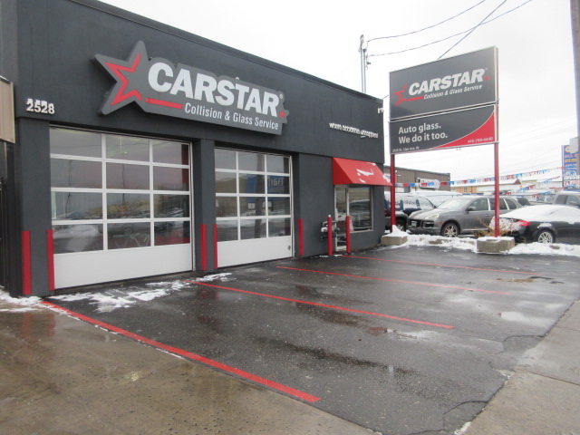 CARSTAR Toronto St. Clair gallery 5
