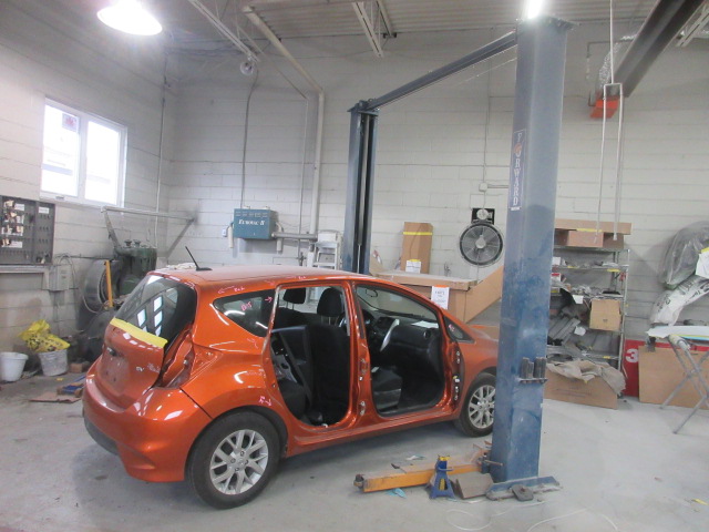 CARSTAR Toronto St. Clair gallery 7