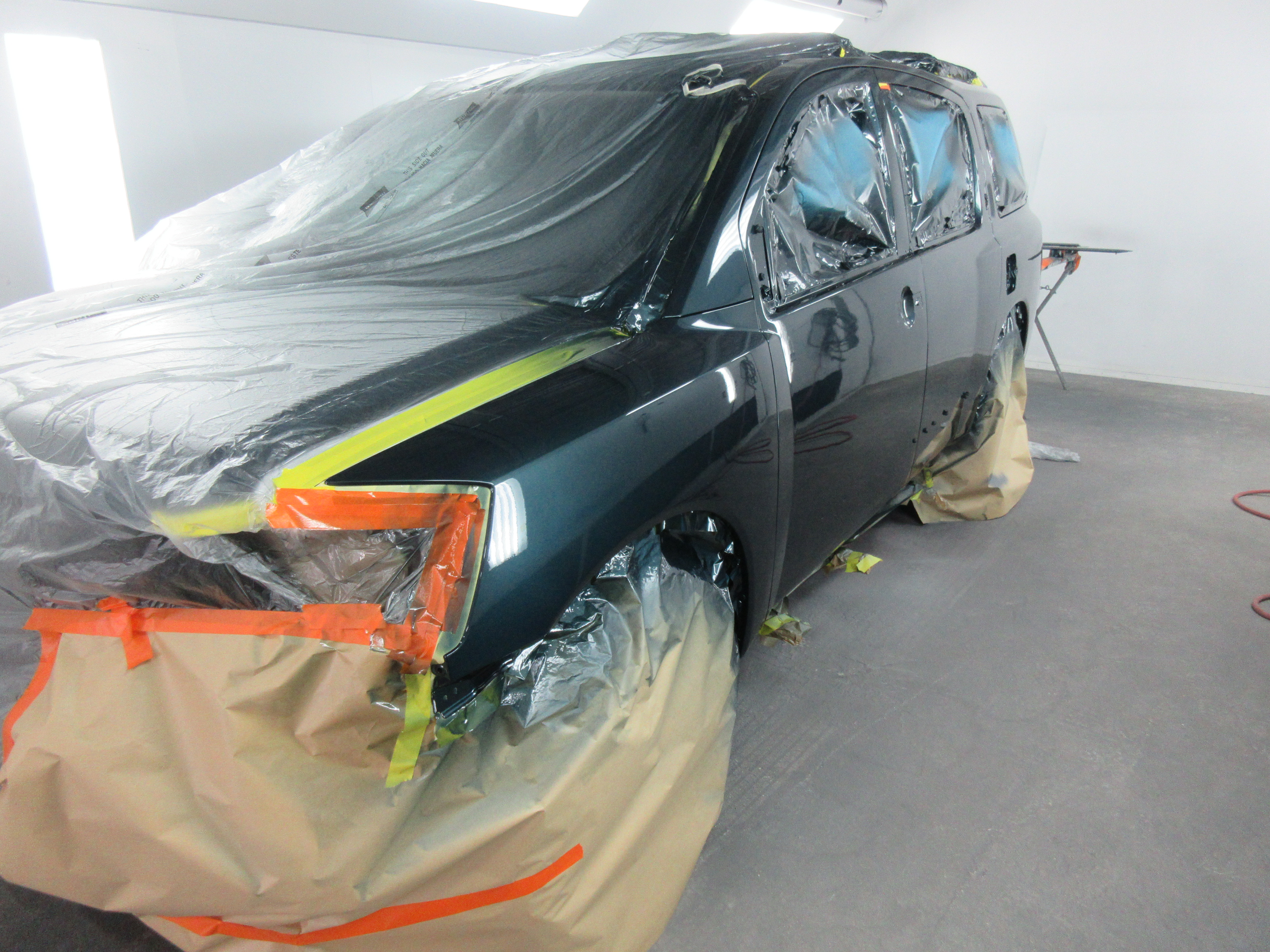 Sea wall Autobody & paint LTD gallery 4