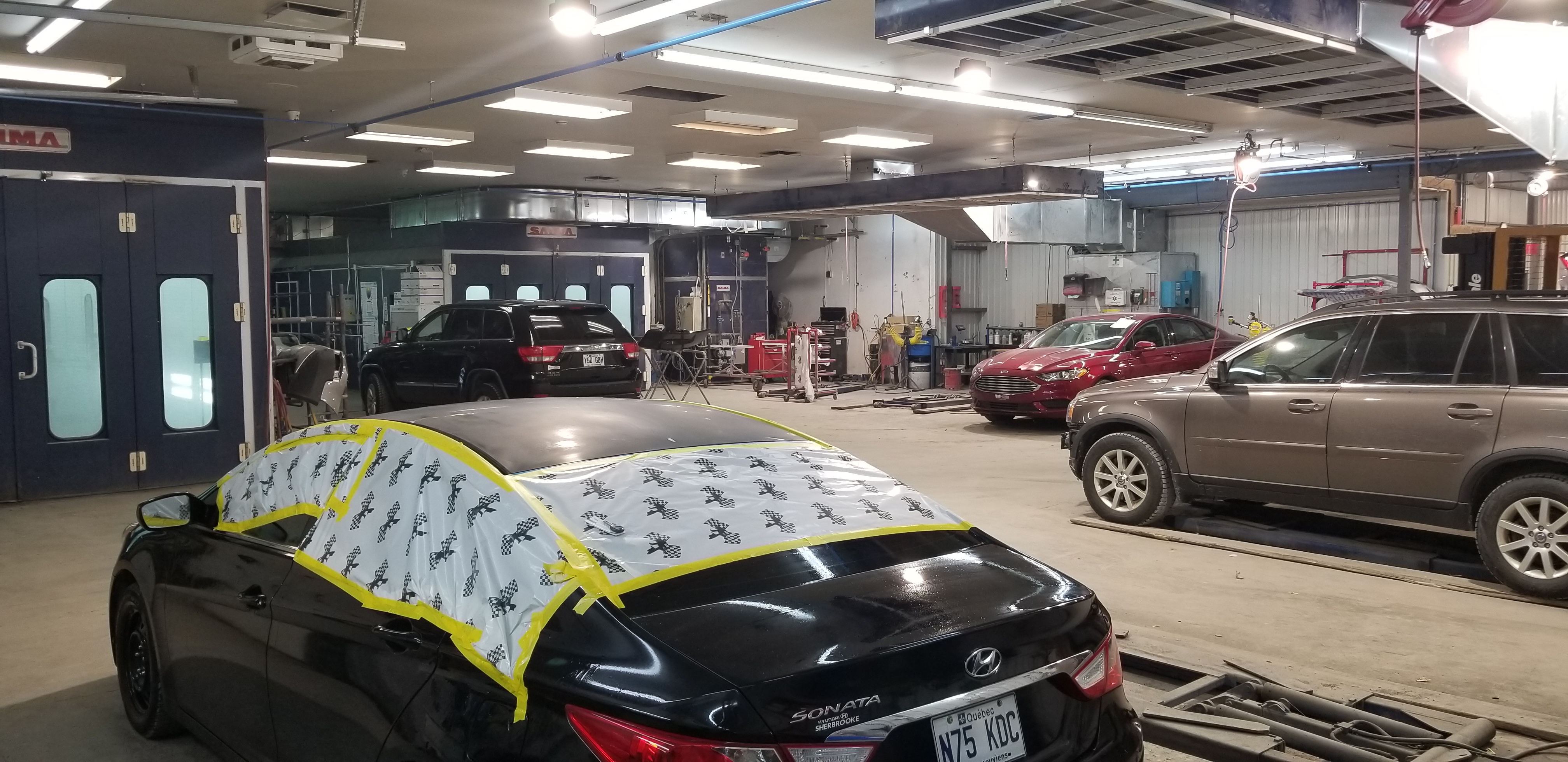 Centre De Collision Excellence Inc. gallery 3