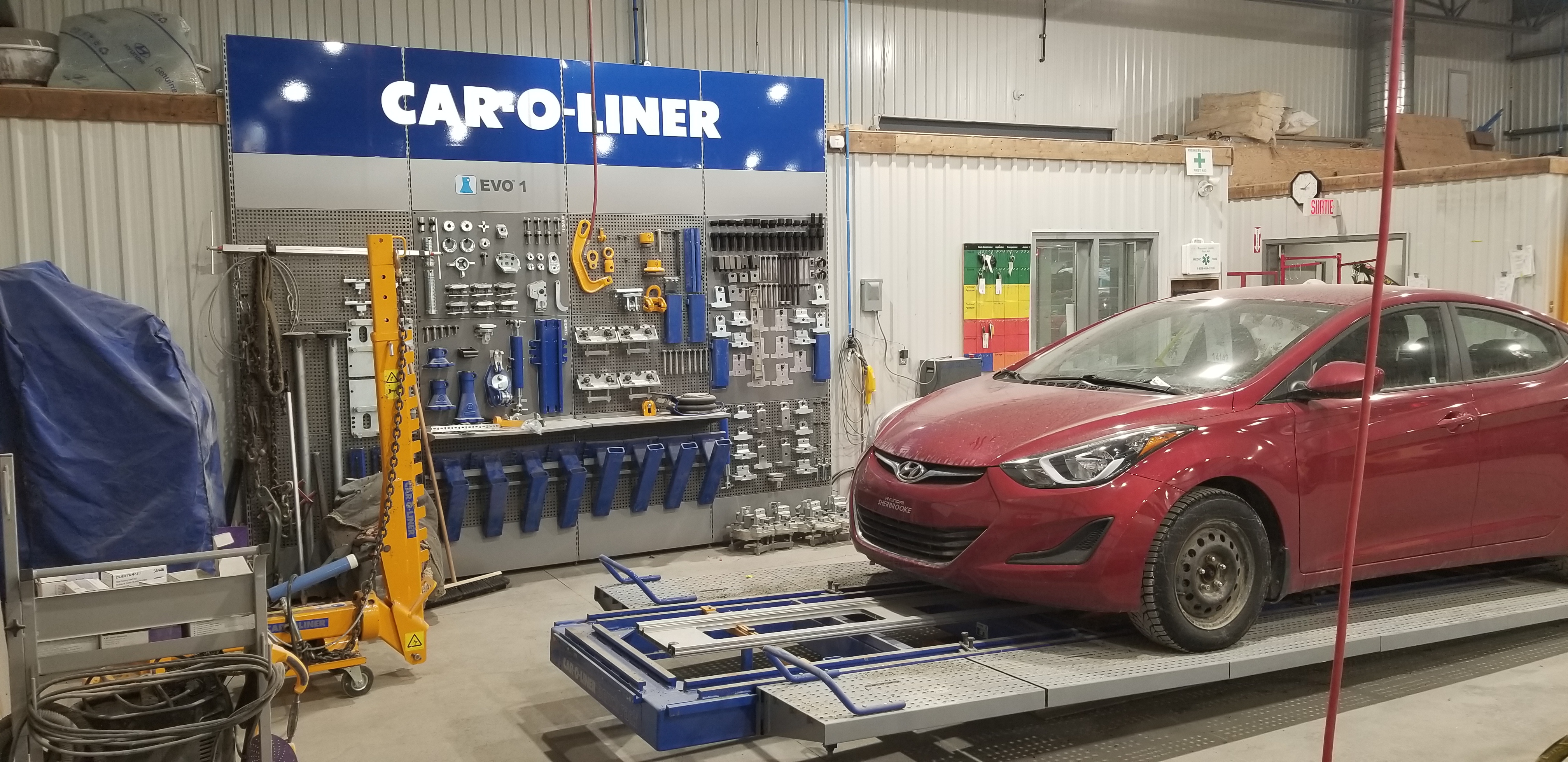 Centre De Collision Excellence Inc. gallery 4