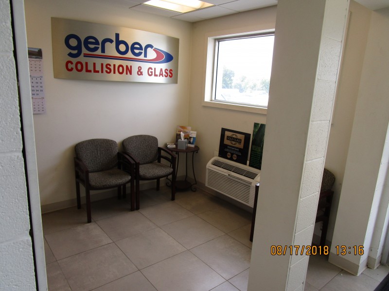 Gerber Collision & Glass - Kalamazoo-Stadium Dr gallery 1