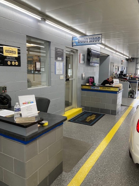 Criswell Collision Center - Gaithersburg gallery 2