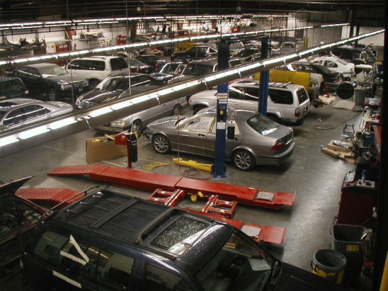 AutoNation Collision Center Bellevue gallery 3
