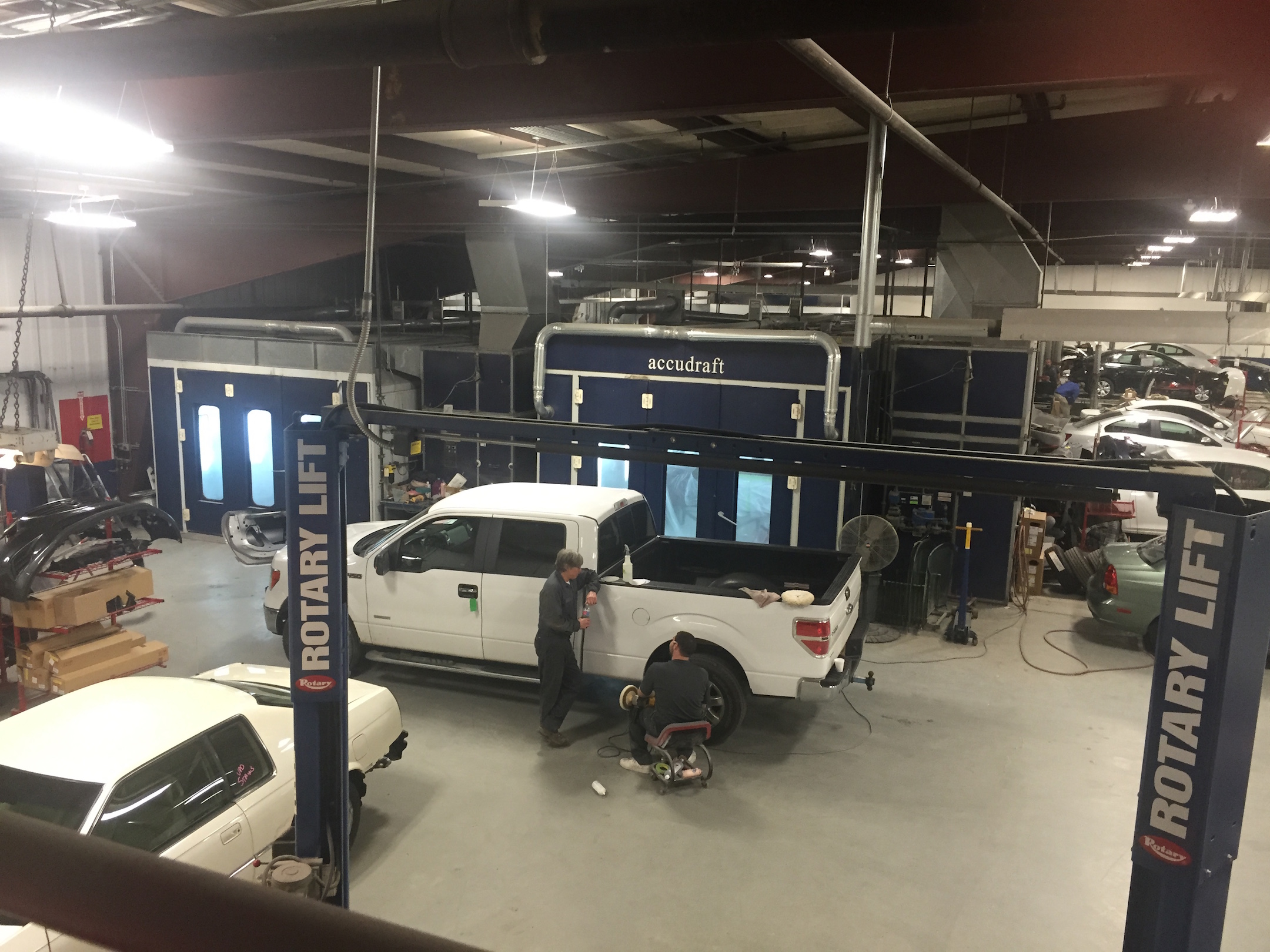 Nucar Collision Center gallery 5
