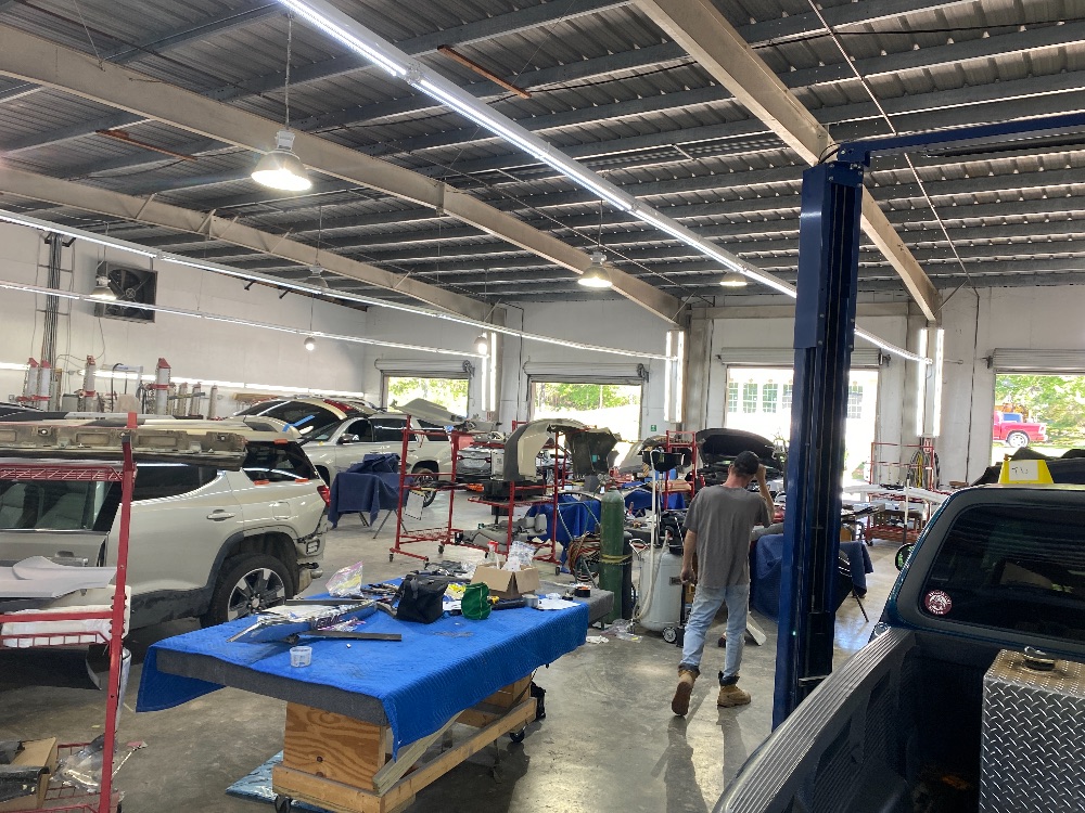 Richie's Collision Center gallery 6