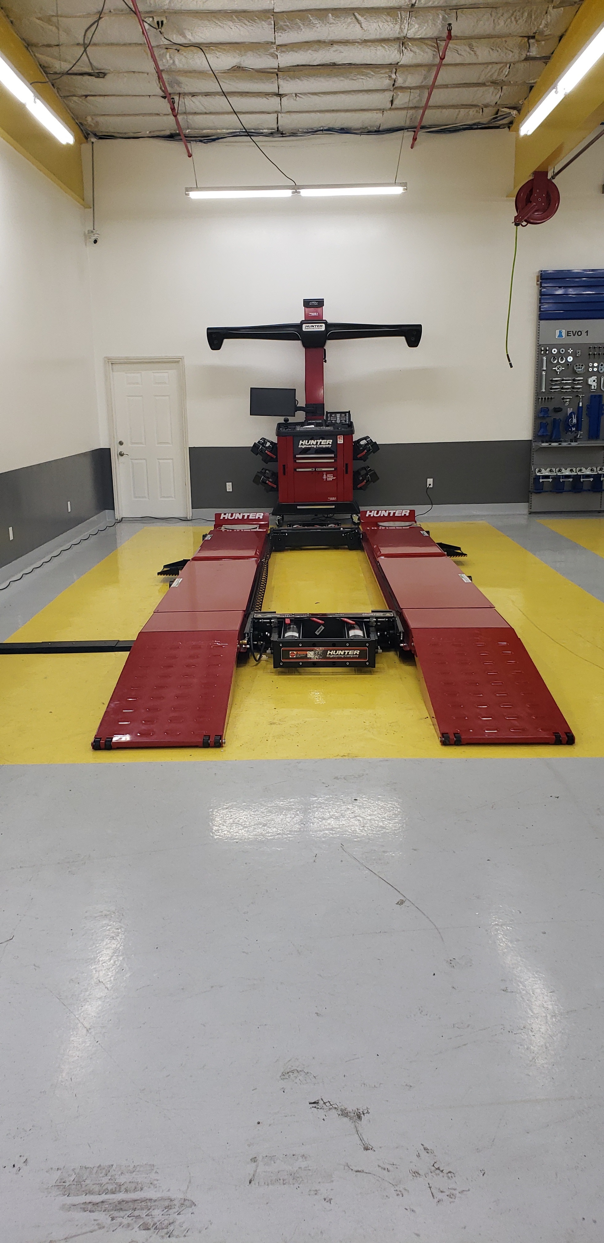 United Collision Specialists gallery 6